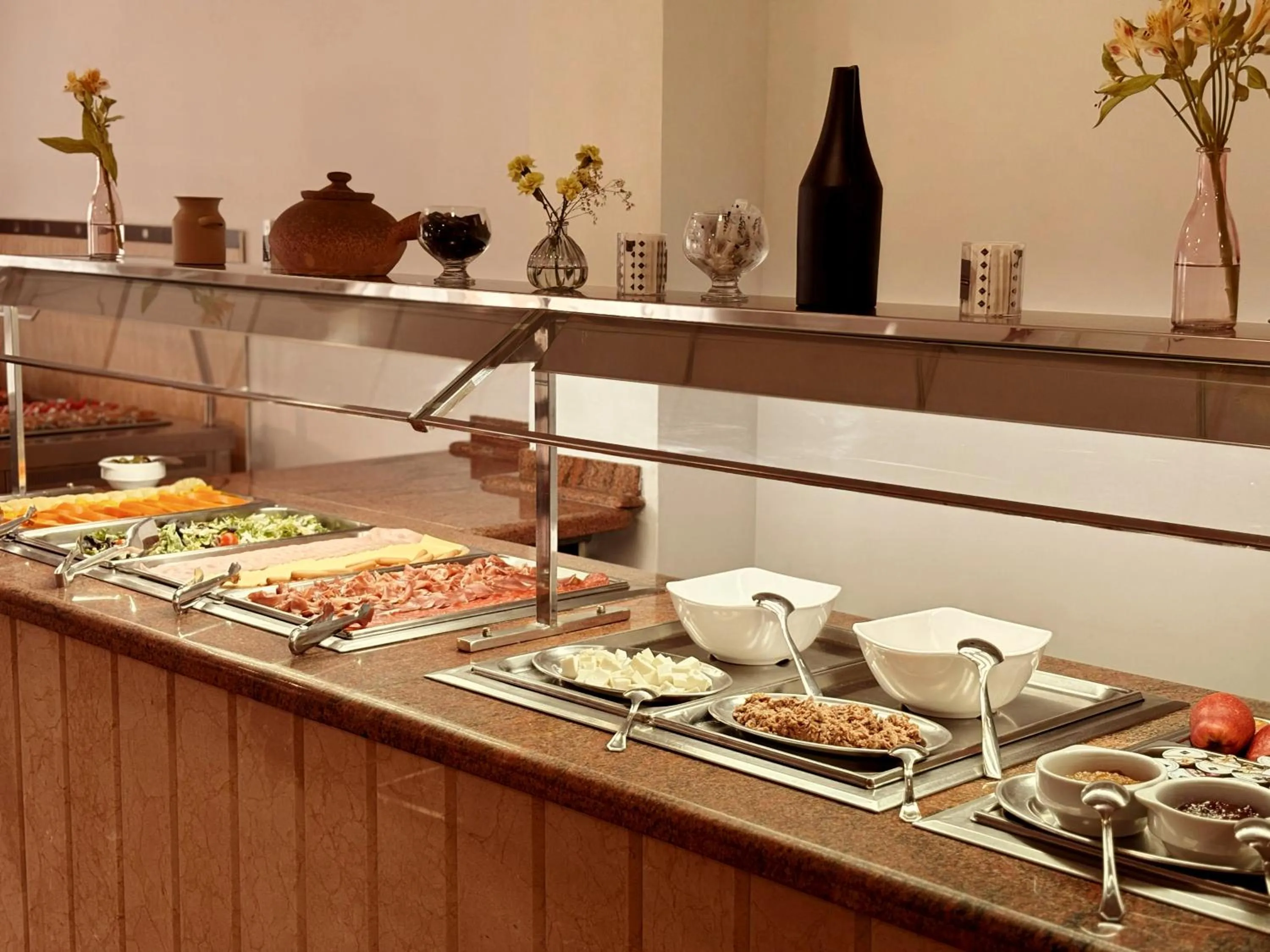 Food and drinks in Hotel Primavera Benidorm