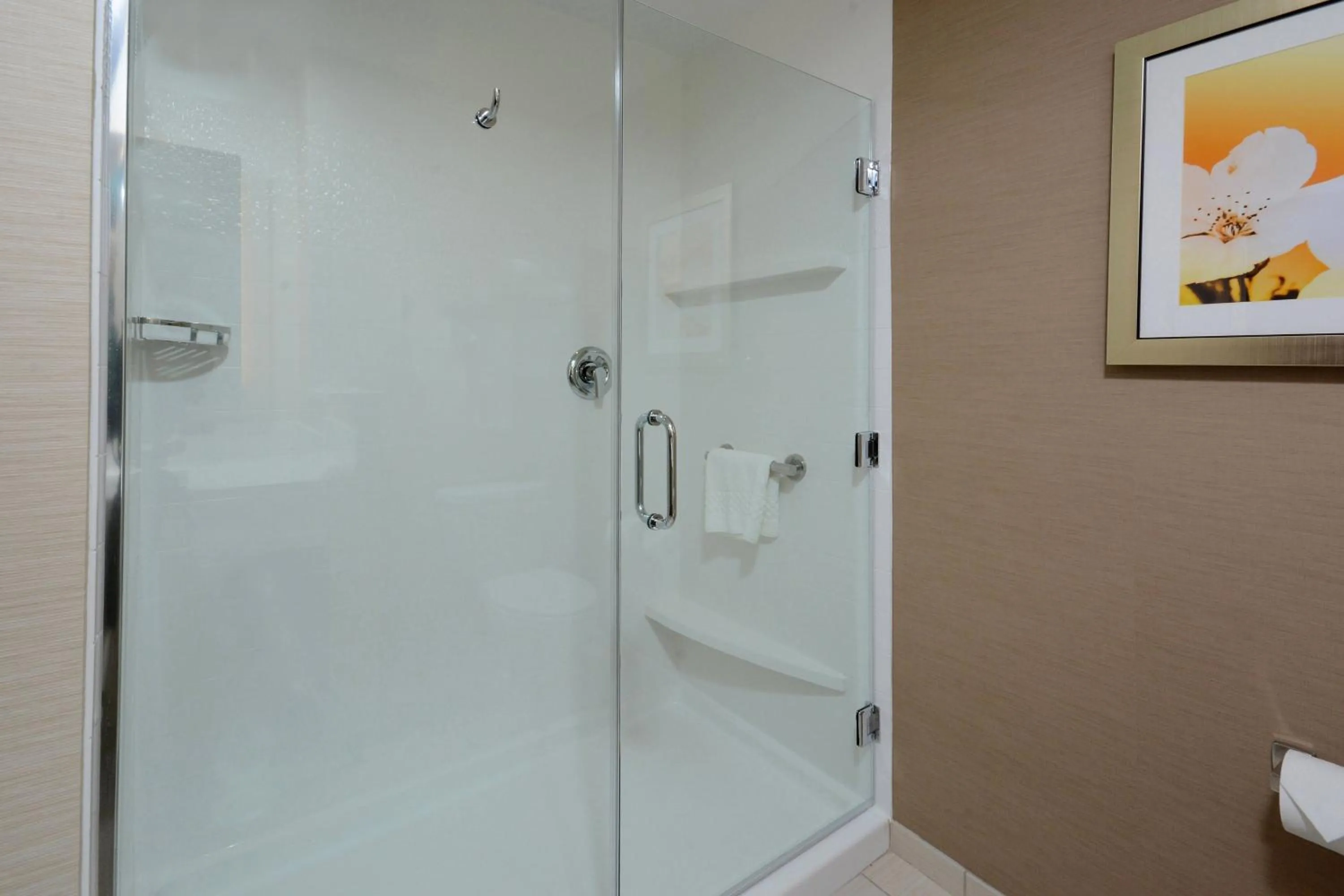 Bathroom in Fairfield Inn & Suites by Marriott Raleigh Capital Blvd./I-540