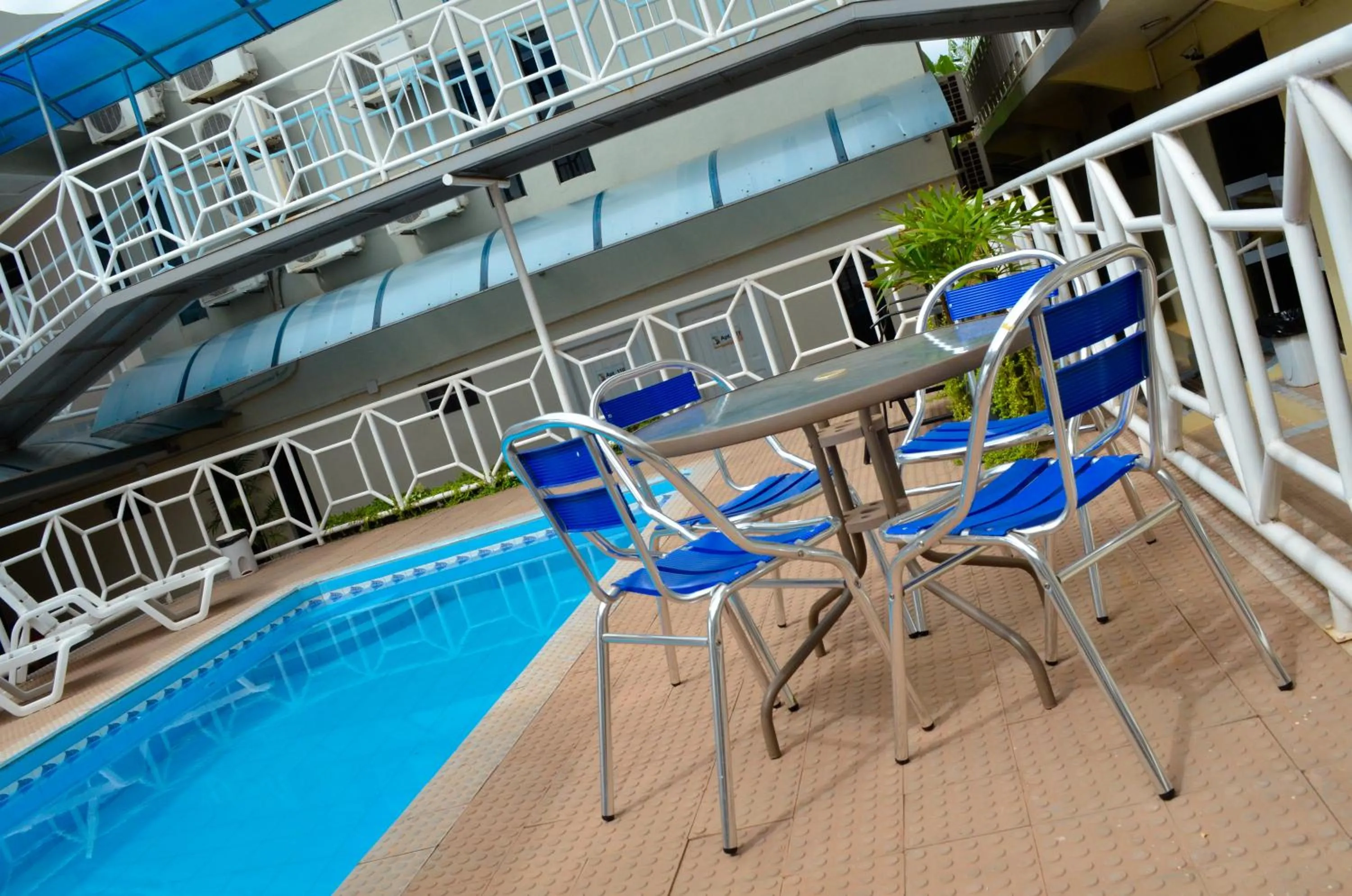 Swimming pool in Pôr do Sol Hotel