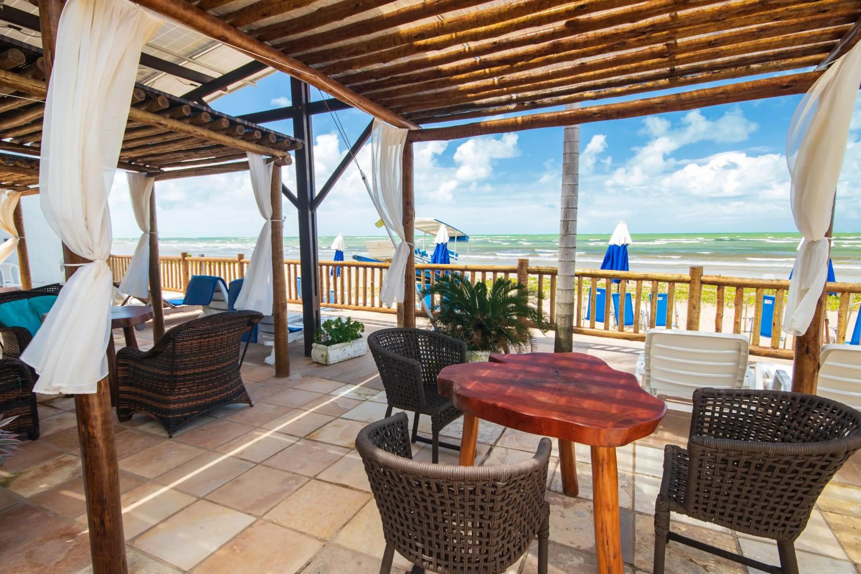 Swimming pool in Pousada Shalom Beach