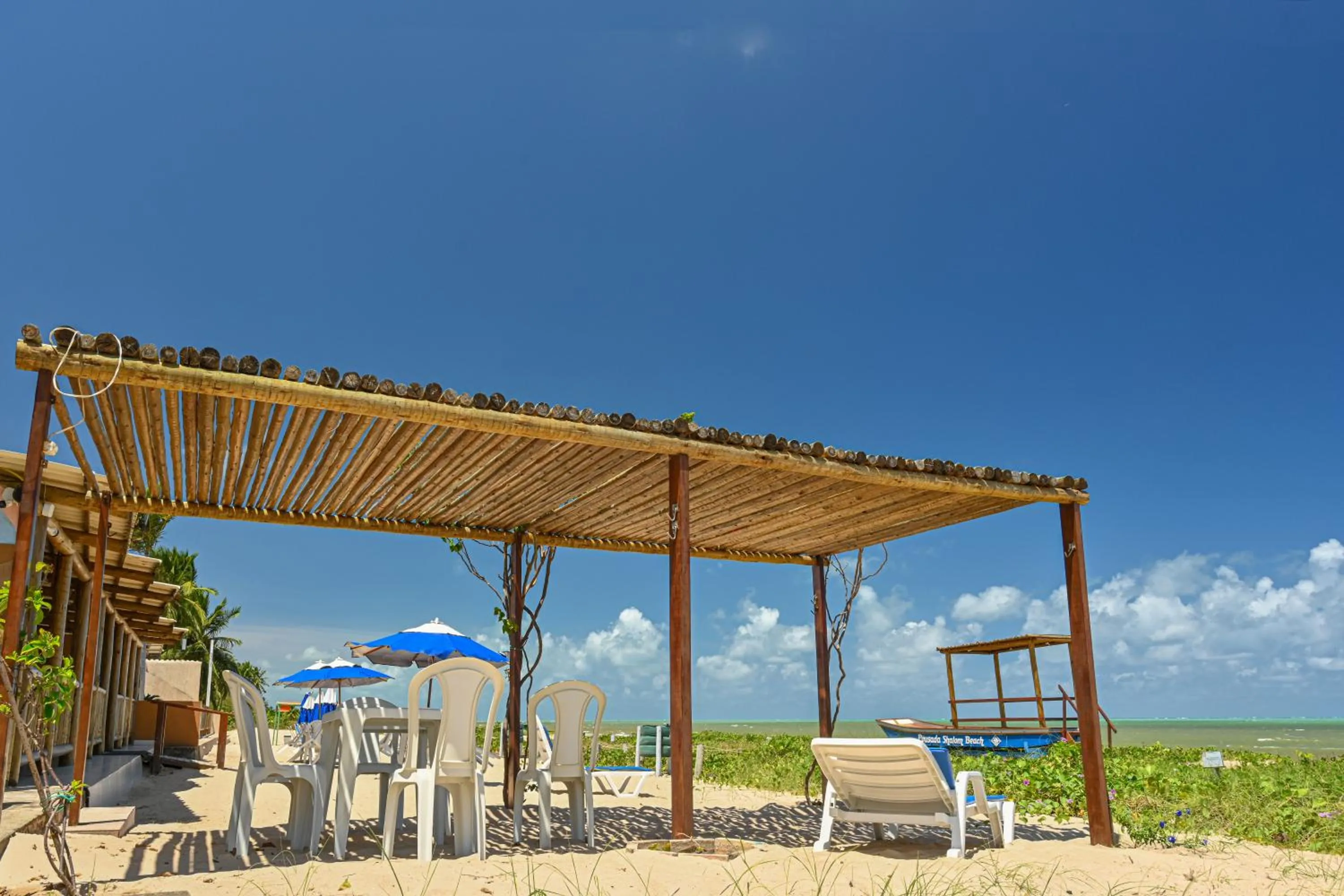 Restaurant/places to eat in Pousada Shalom Beach