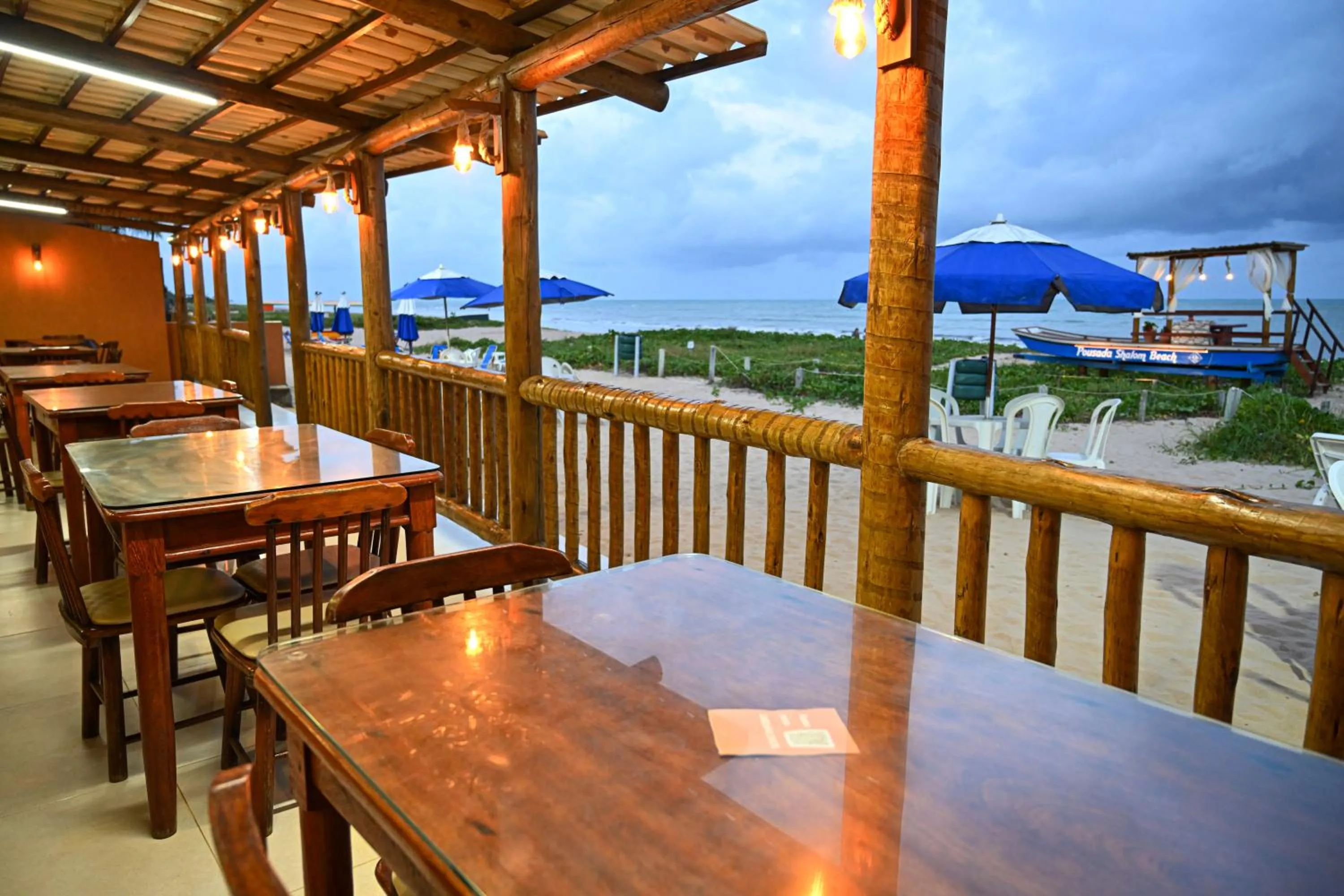 Restaurant/places to eat in Pousada Shalom Beach