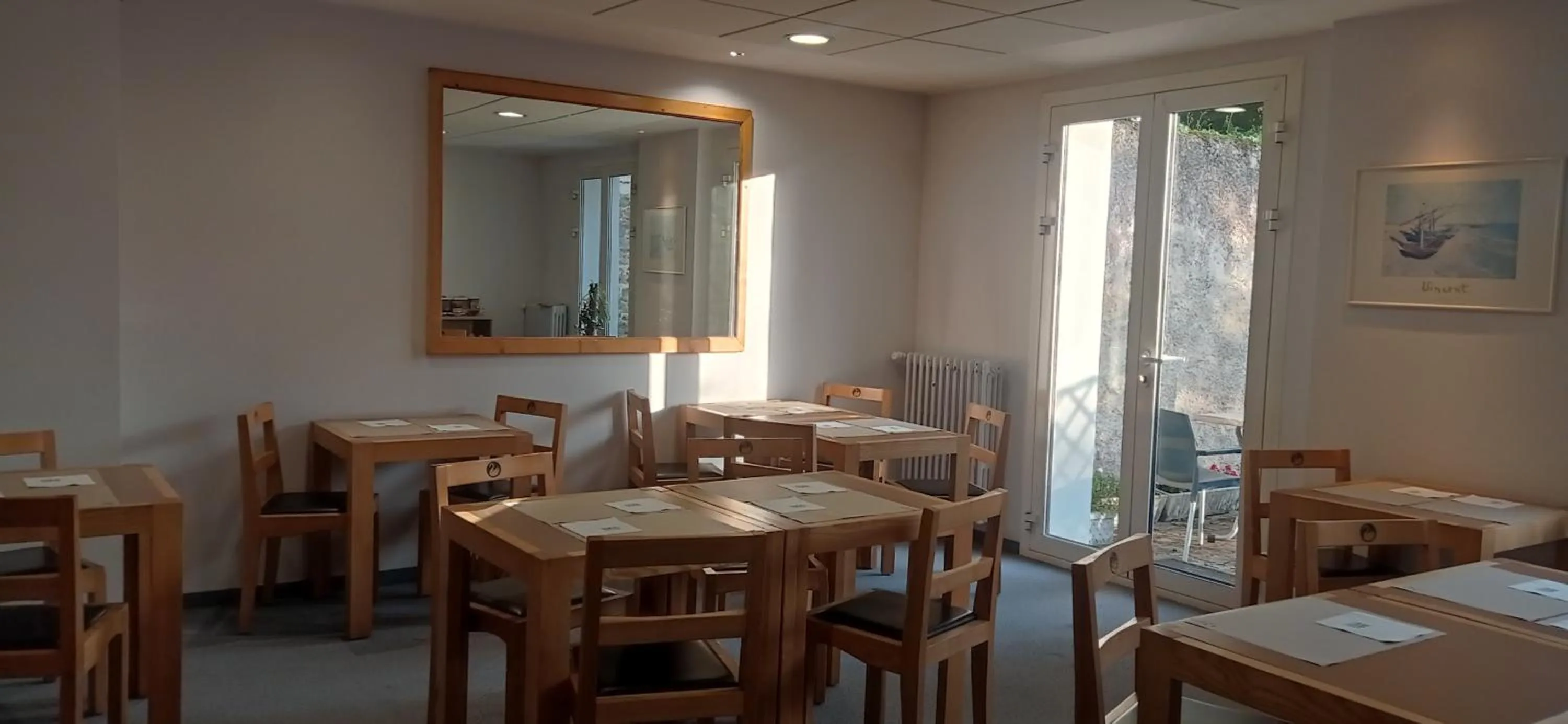 Breakfast in Logis Hotel Restaurant Le Cygne