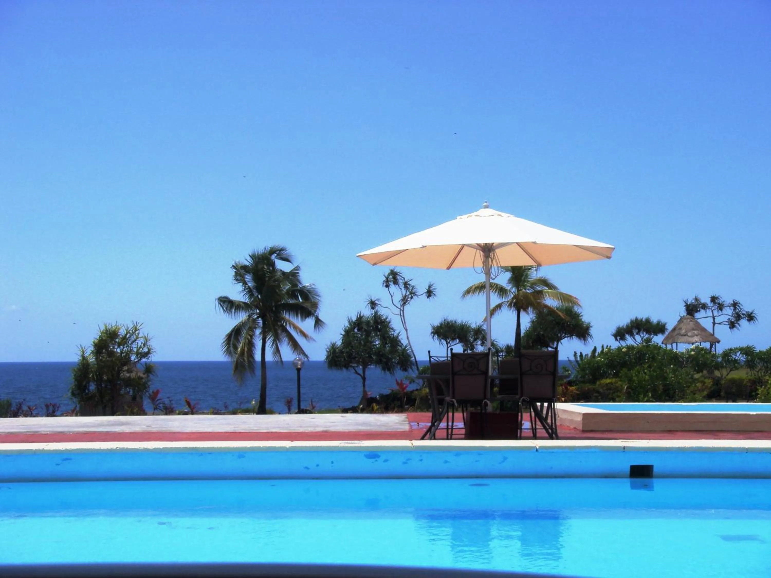 Pool view in Retaj Moroni