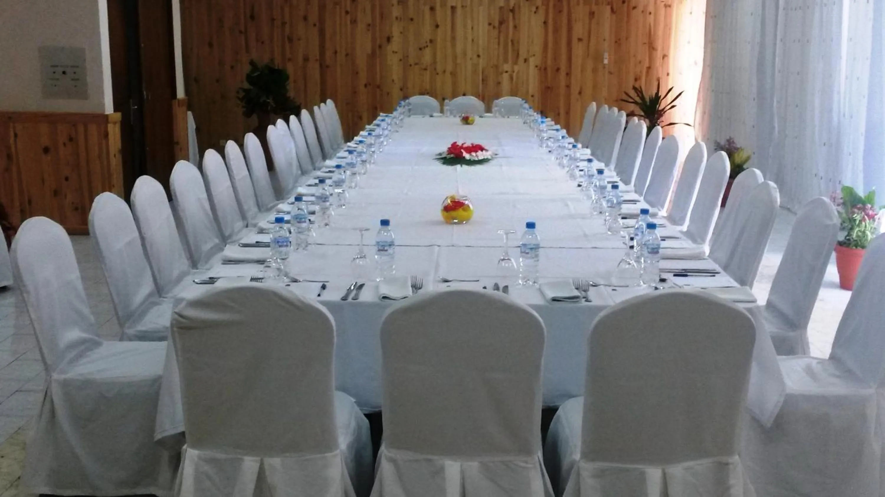 Food and drinks in Retaj Moroni