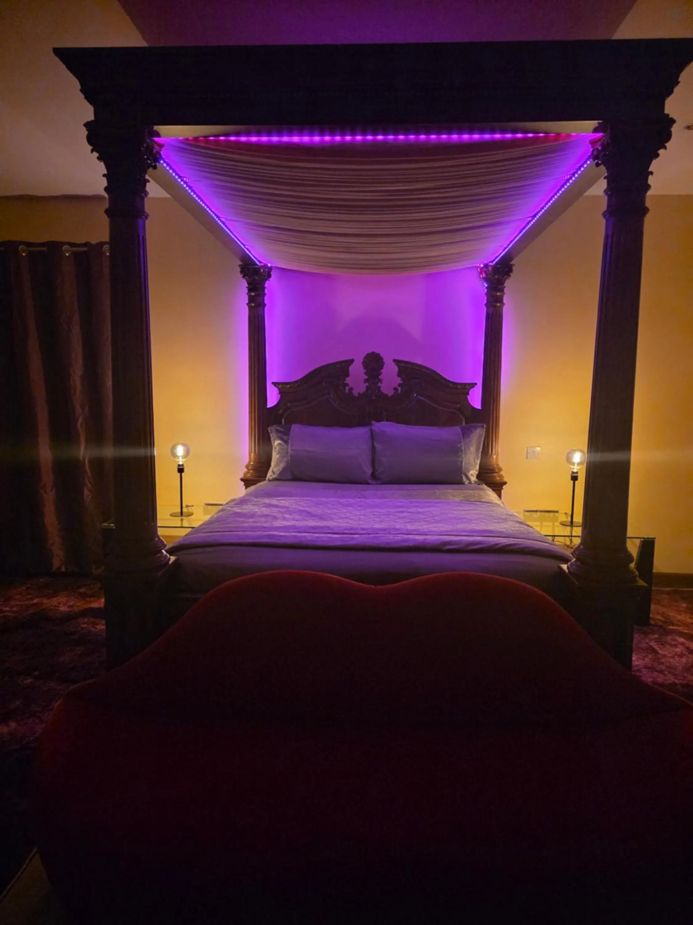 Bed in Moorepark West House