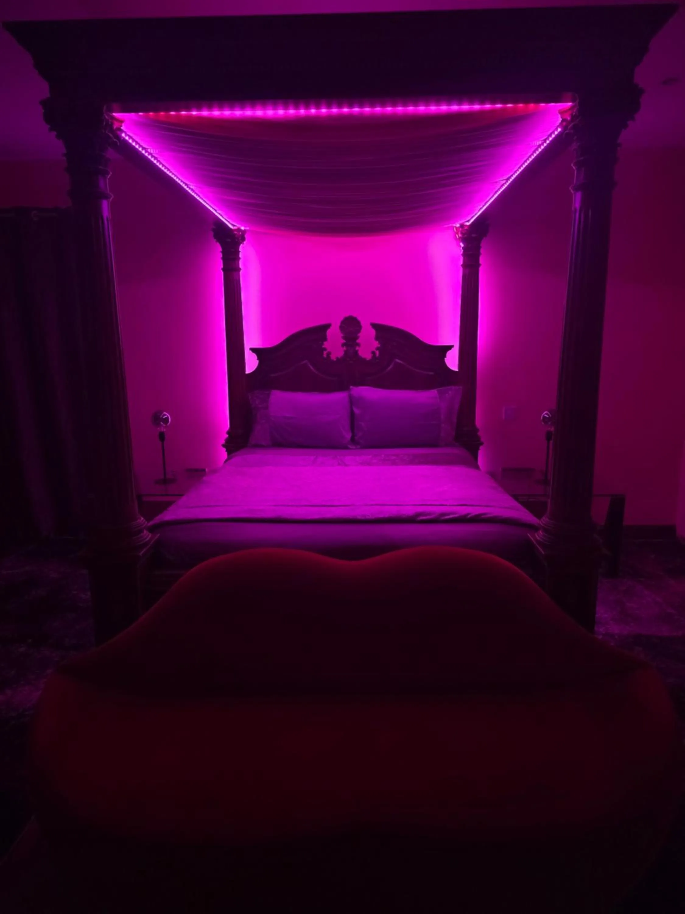 Bed in Moorepark West House