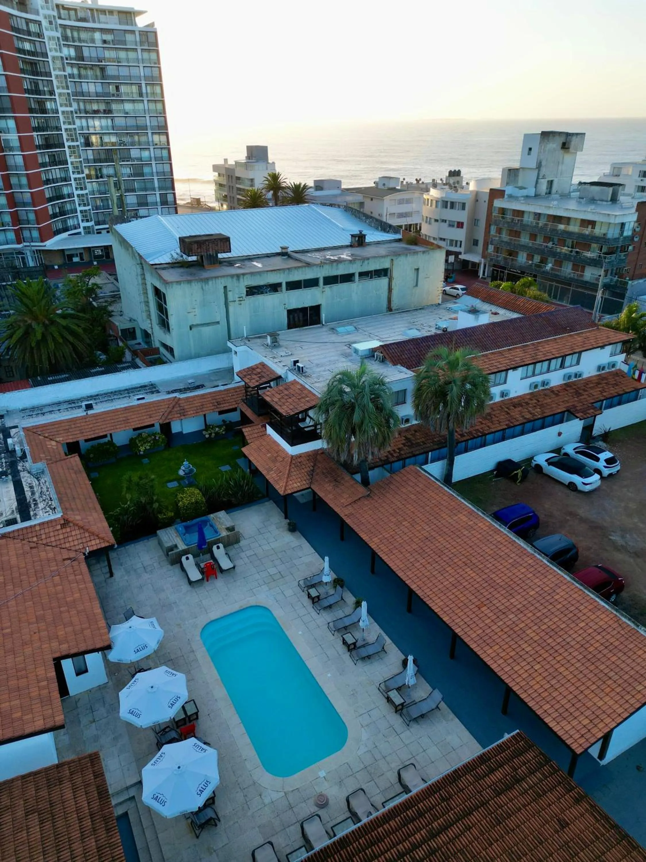 Swimming pool in Hotel Concorde