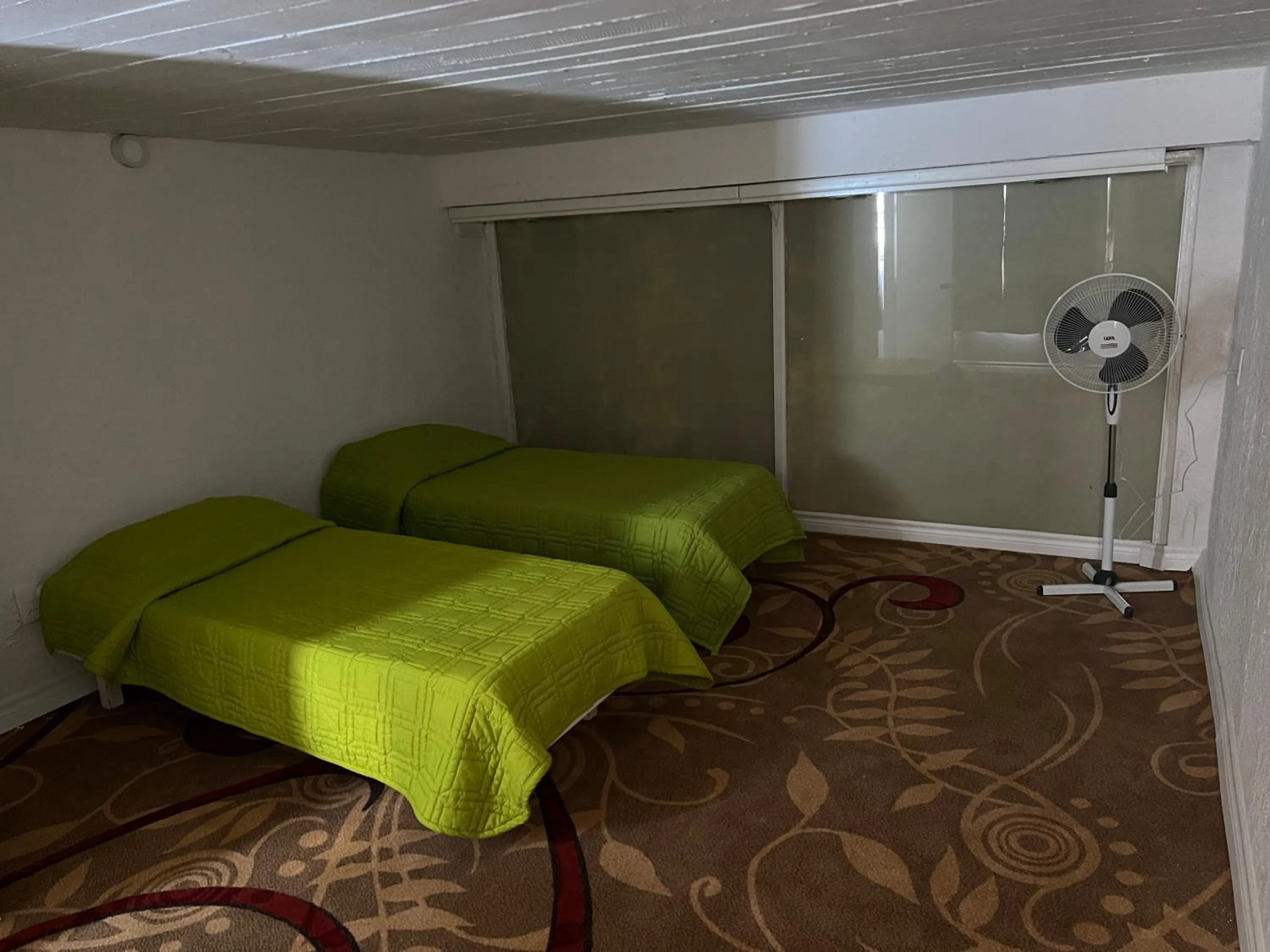 Bed in Hotel Concorde