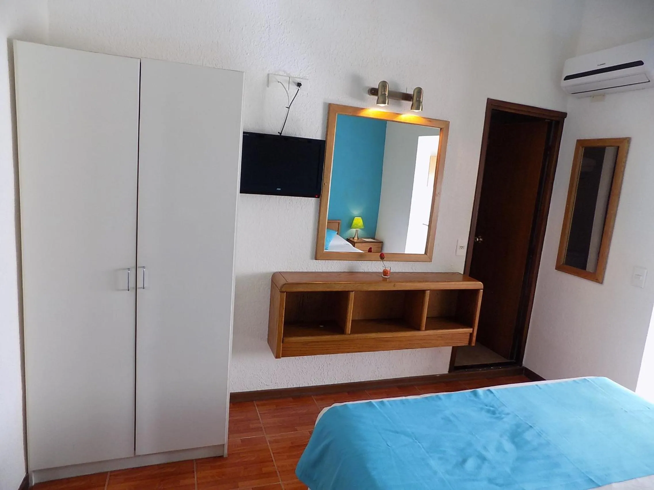 Bed in Hotel Concorde