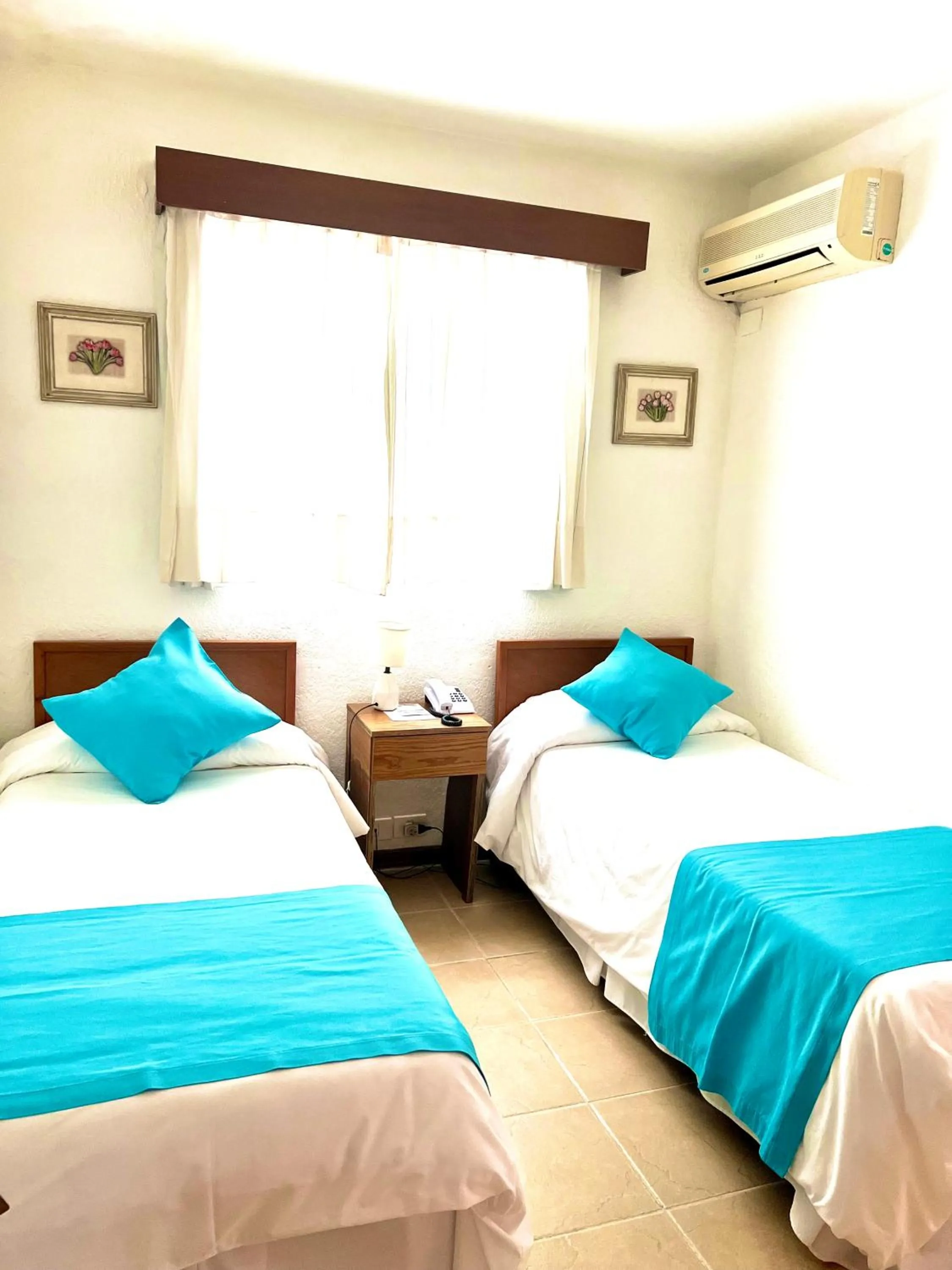 Bed in Hotel Concorde