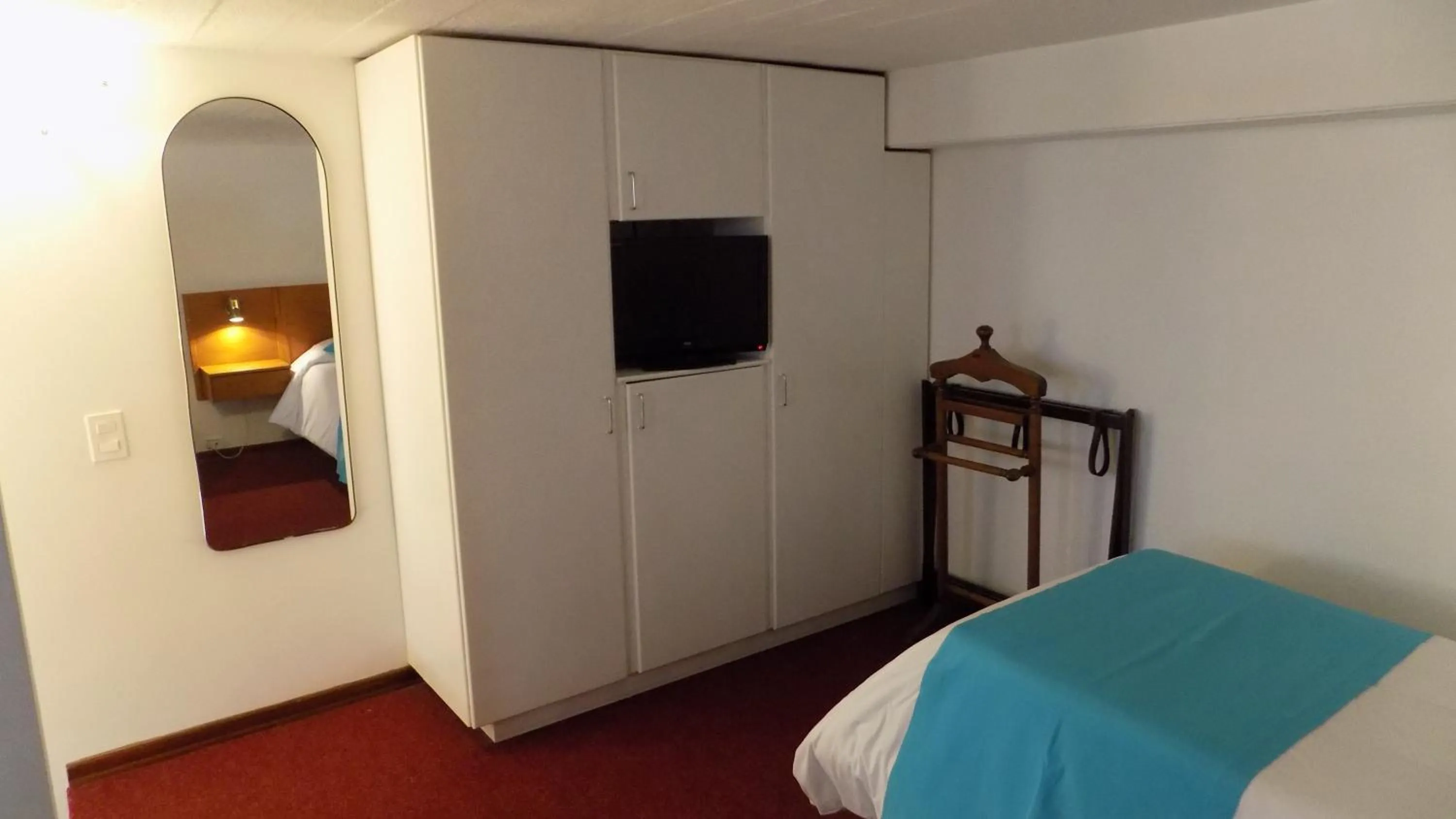 Photo of the whole room, Bed in Hotel Concorde