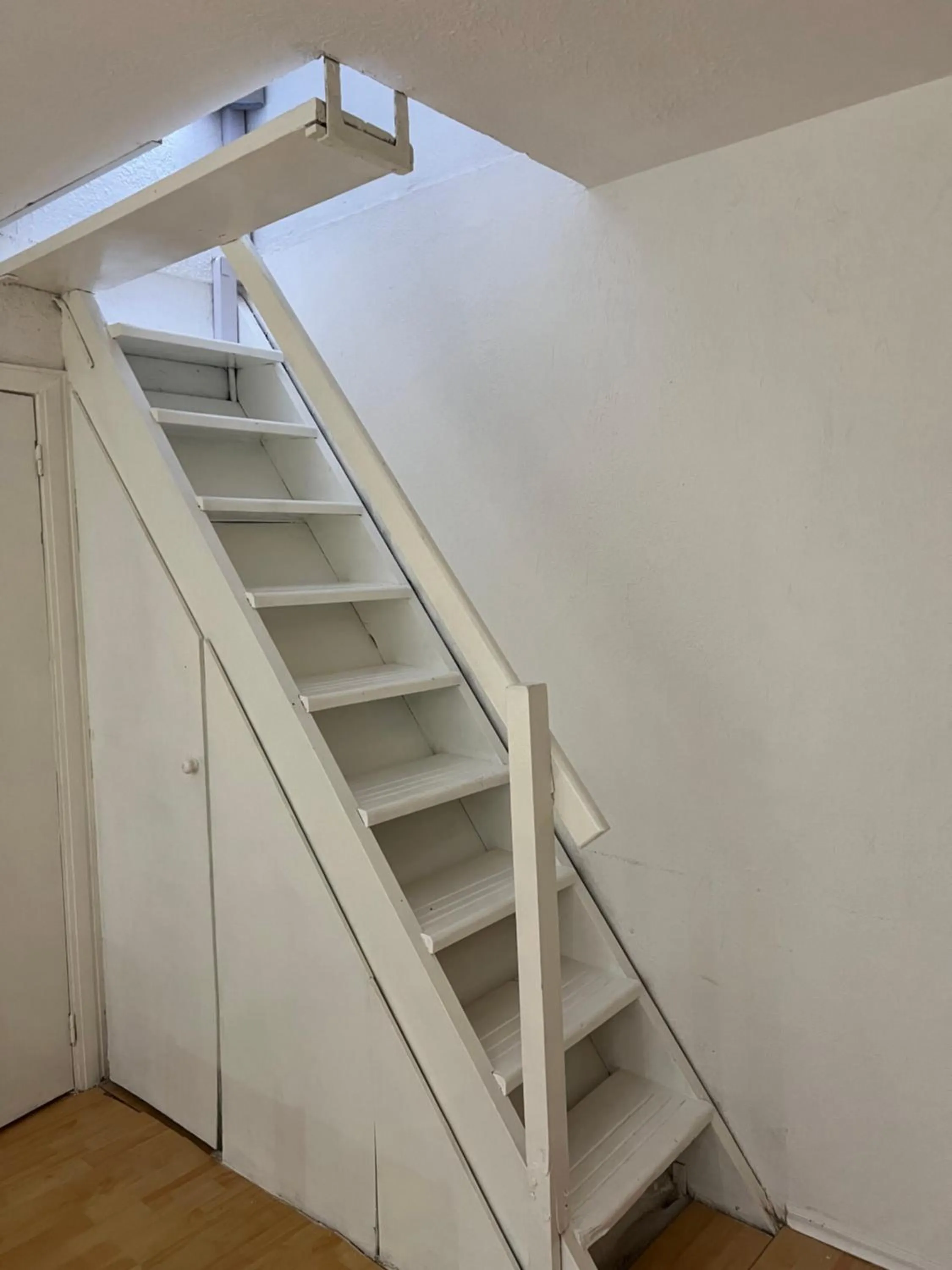 Photo of the whole room in Hotel Concorde