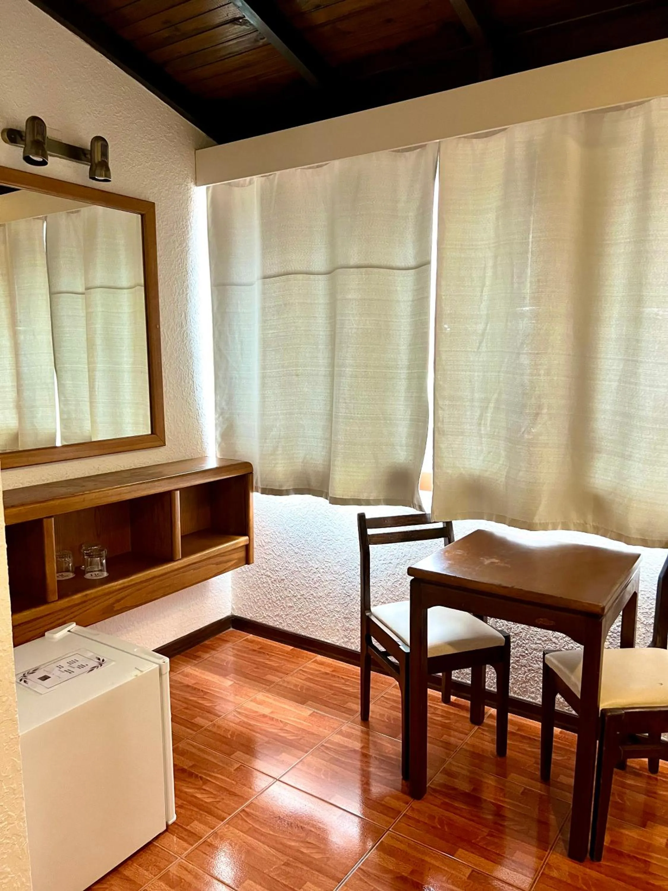 Photo of the whole room in Hotel Concorde