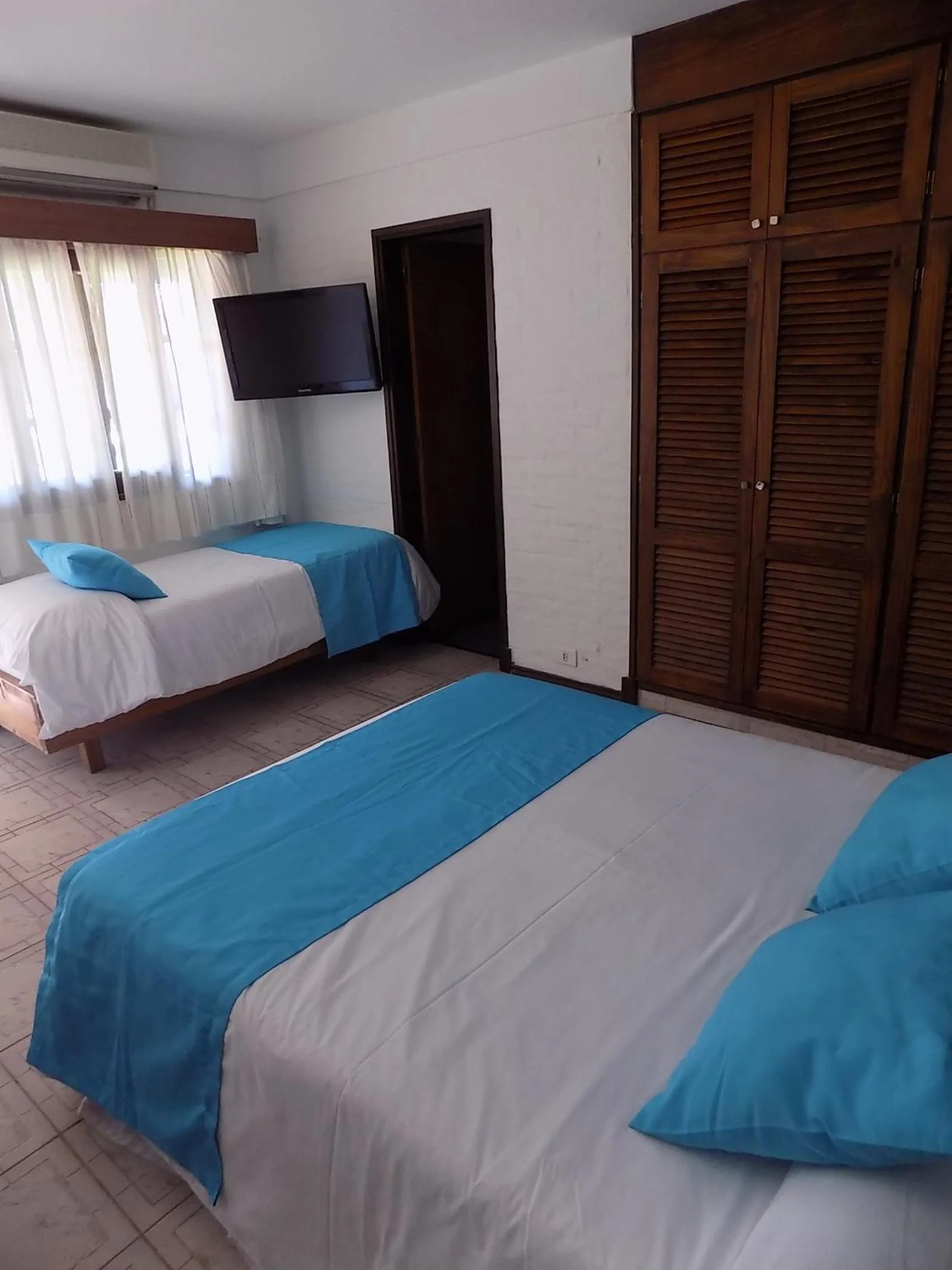 Photo of the whole room, Bed in Hotel Concorde