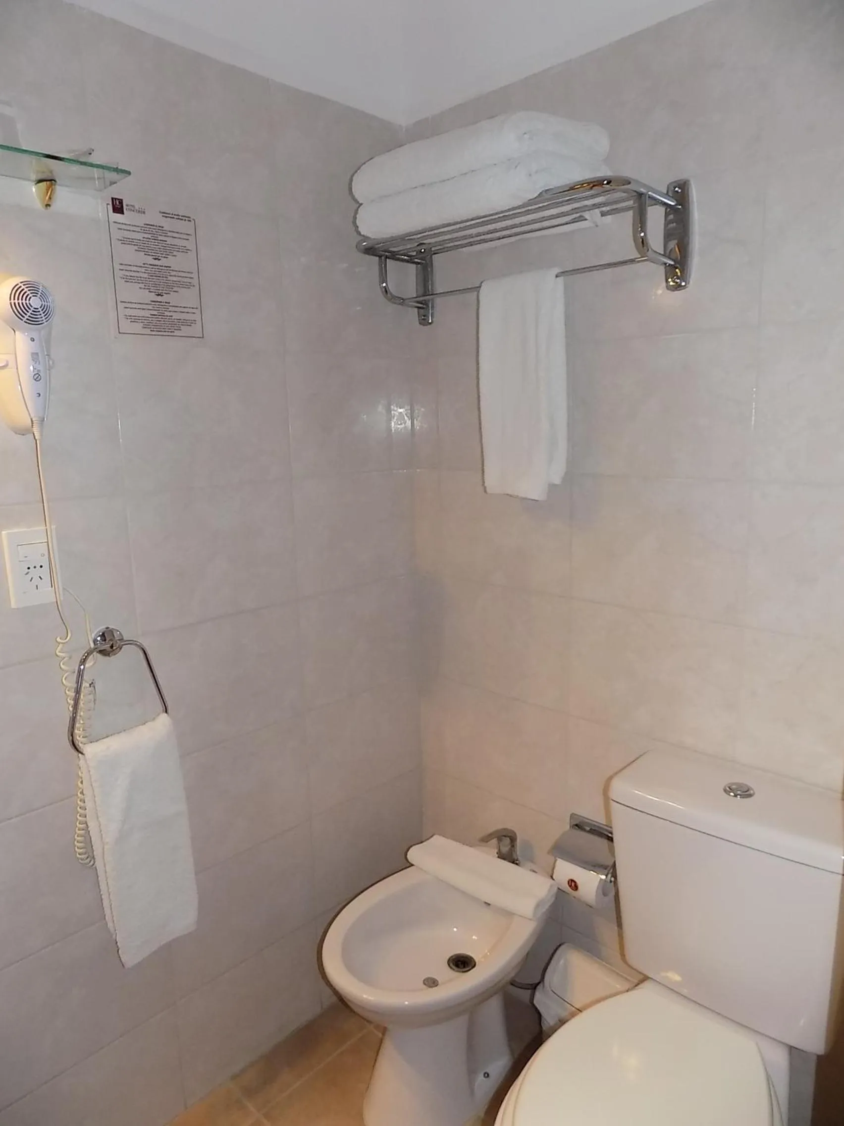 Bathroom in Hotel Concorde