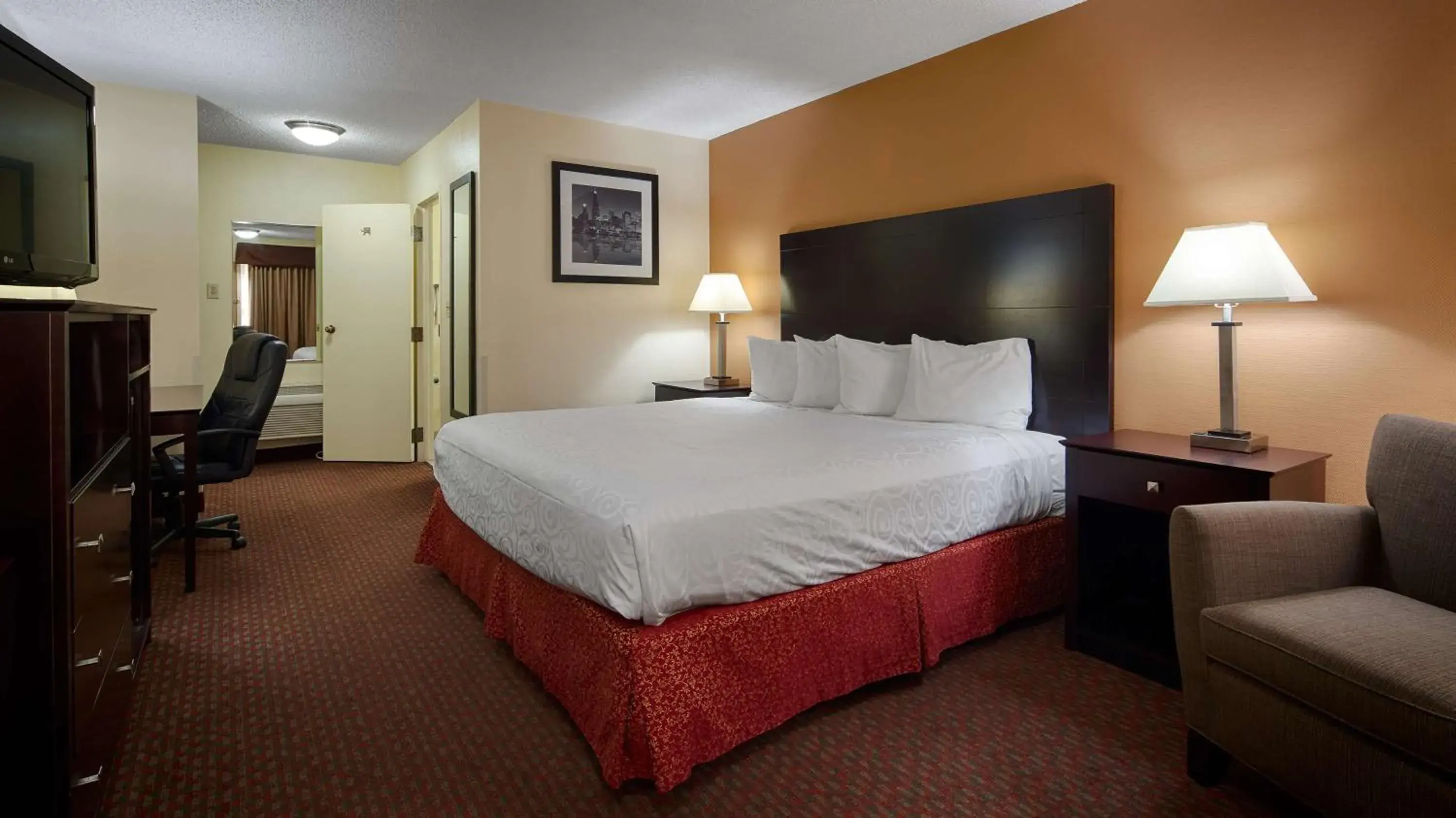 King Room with Roll in Shower - Mobility Accessible in Best Western Inn of St. Charles King Room with Roll in Shower - Mobility Accessible in Best Western Inn of St. Charles
