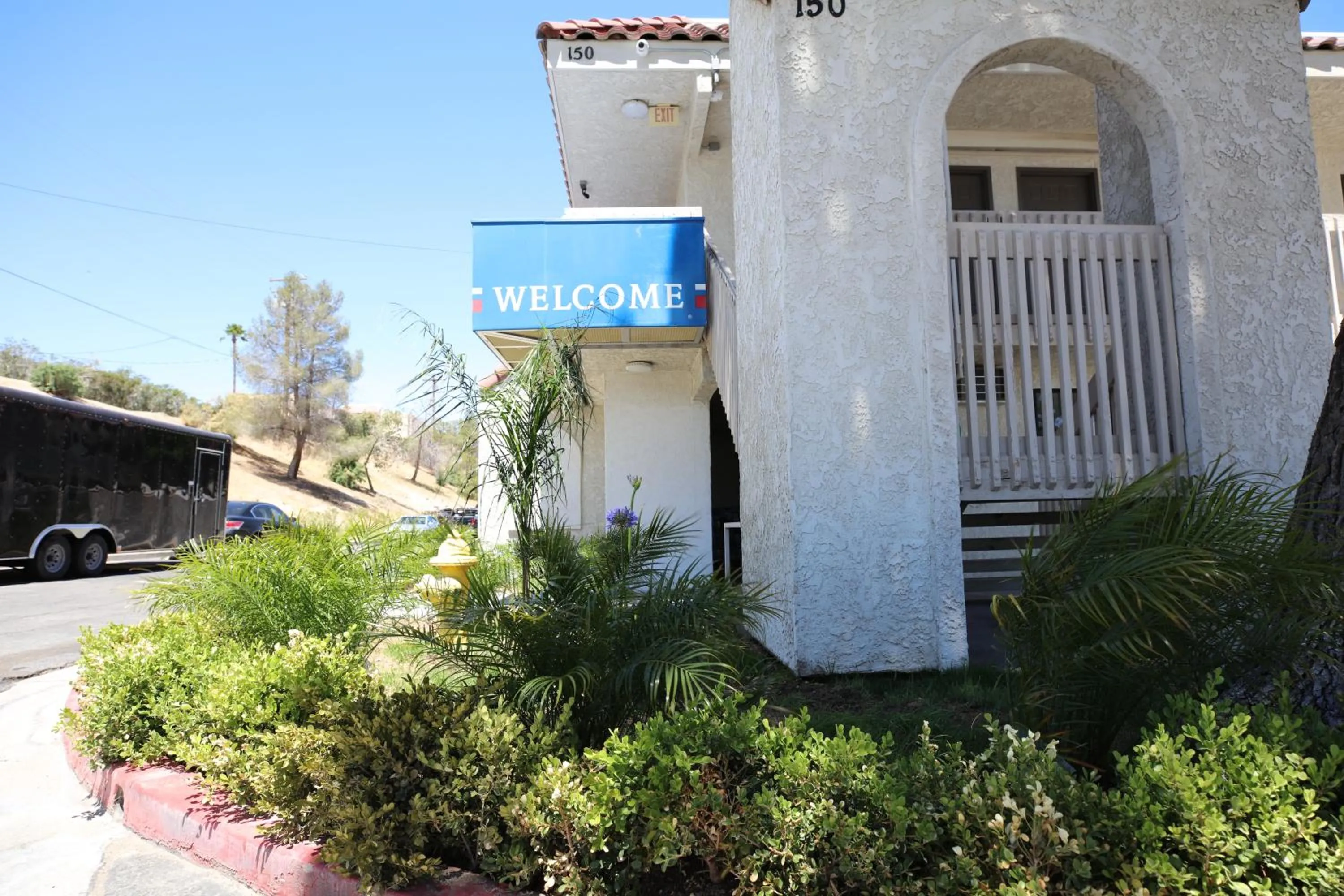 Property building in Motel 6-Barstow, CA