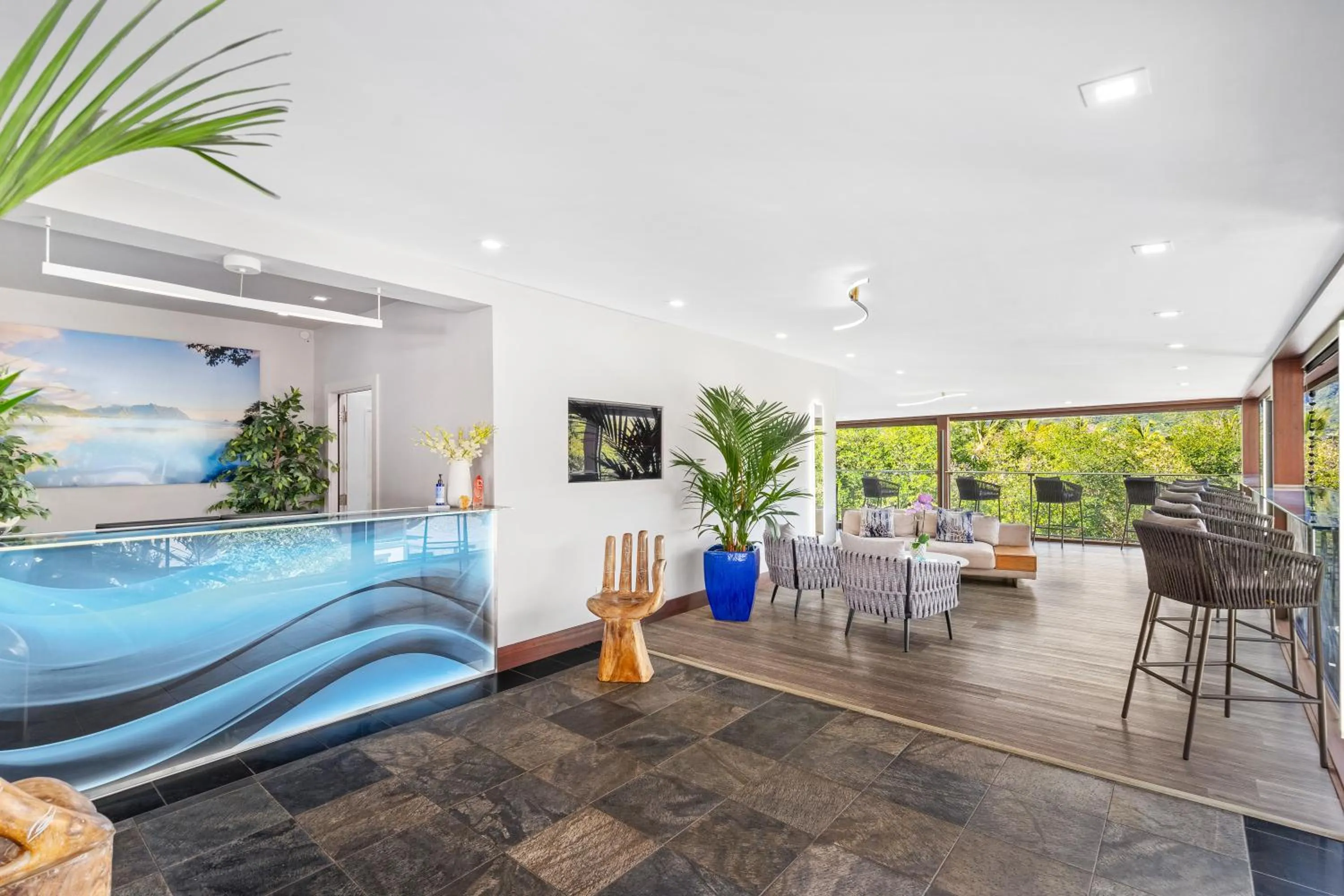 Lobby or reception in Paradise Bay Resort