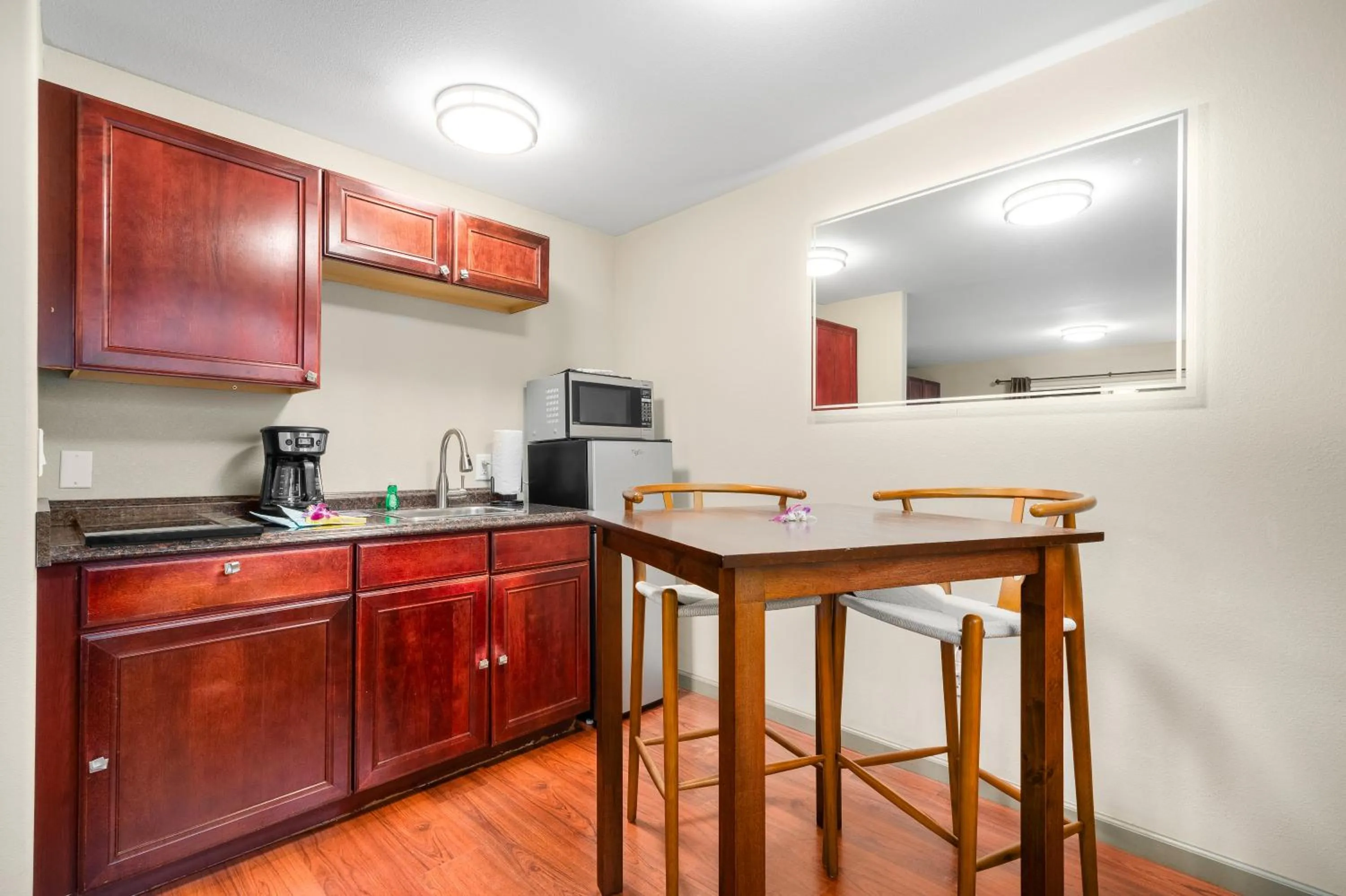 Coffee/tea facilities in Paradise Bay Resort
