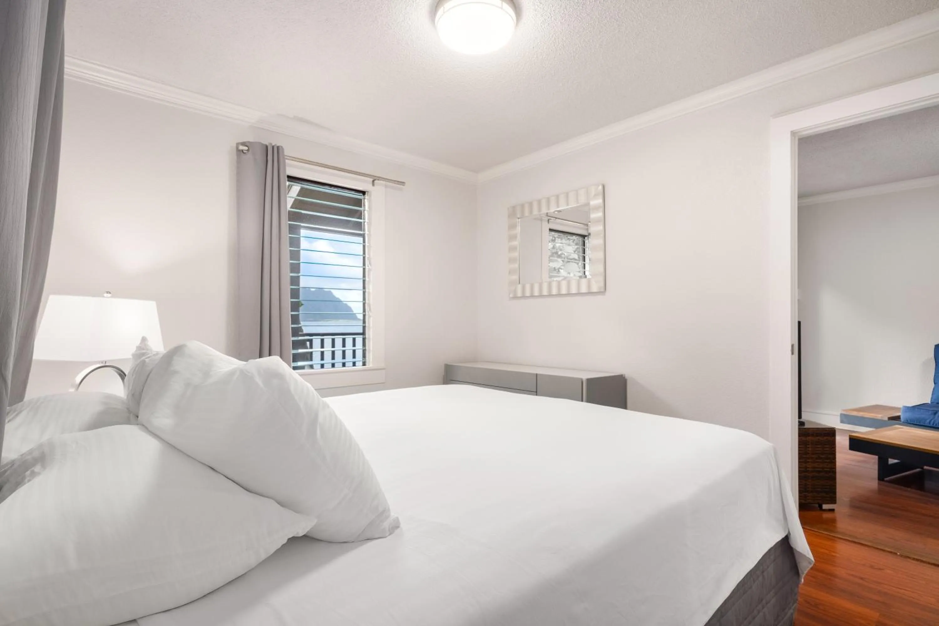 Bed in Paradise Bay Resort