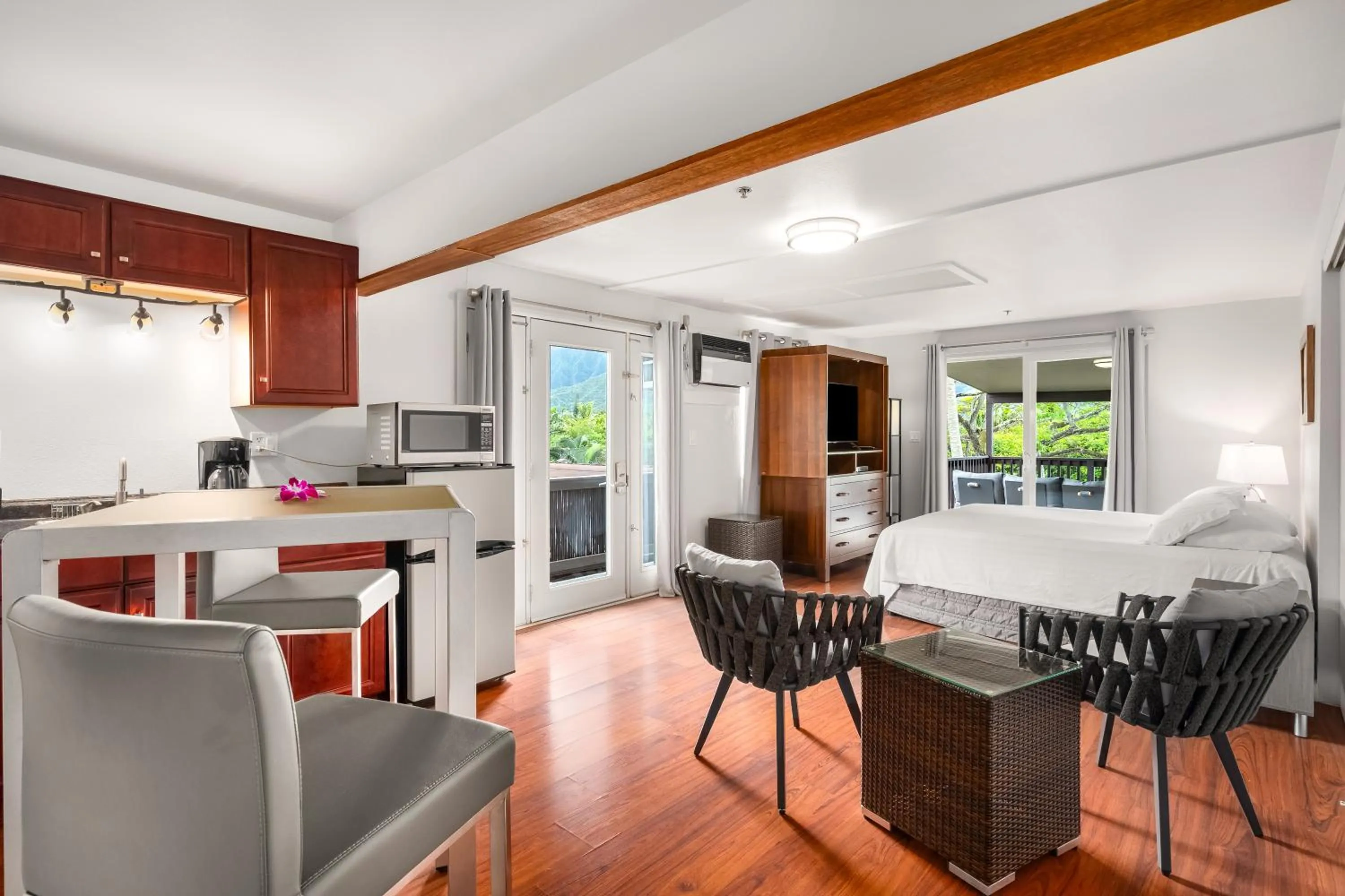 Bed in Paradise Bay Resort