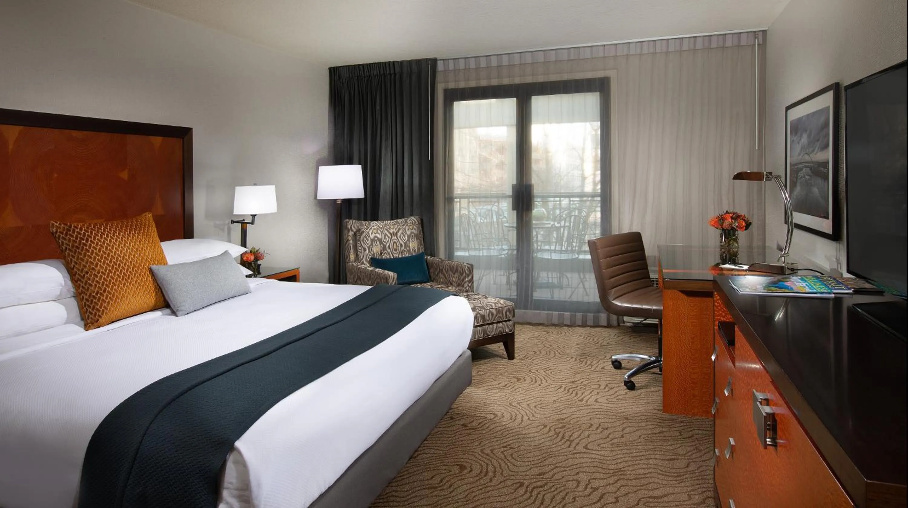 Bed in The Paramount Hotel Portland