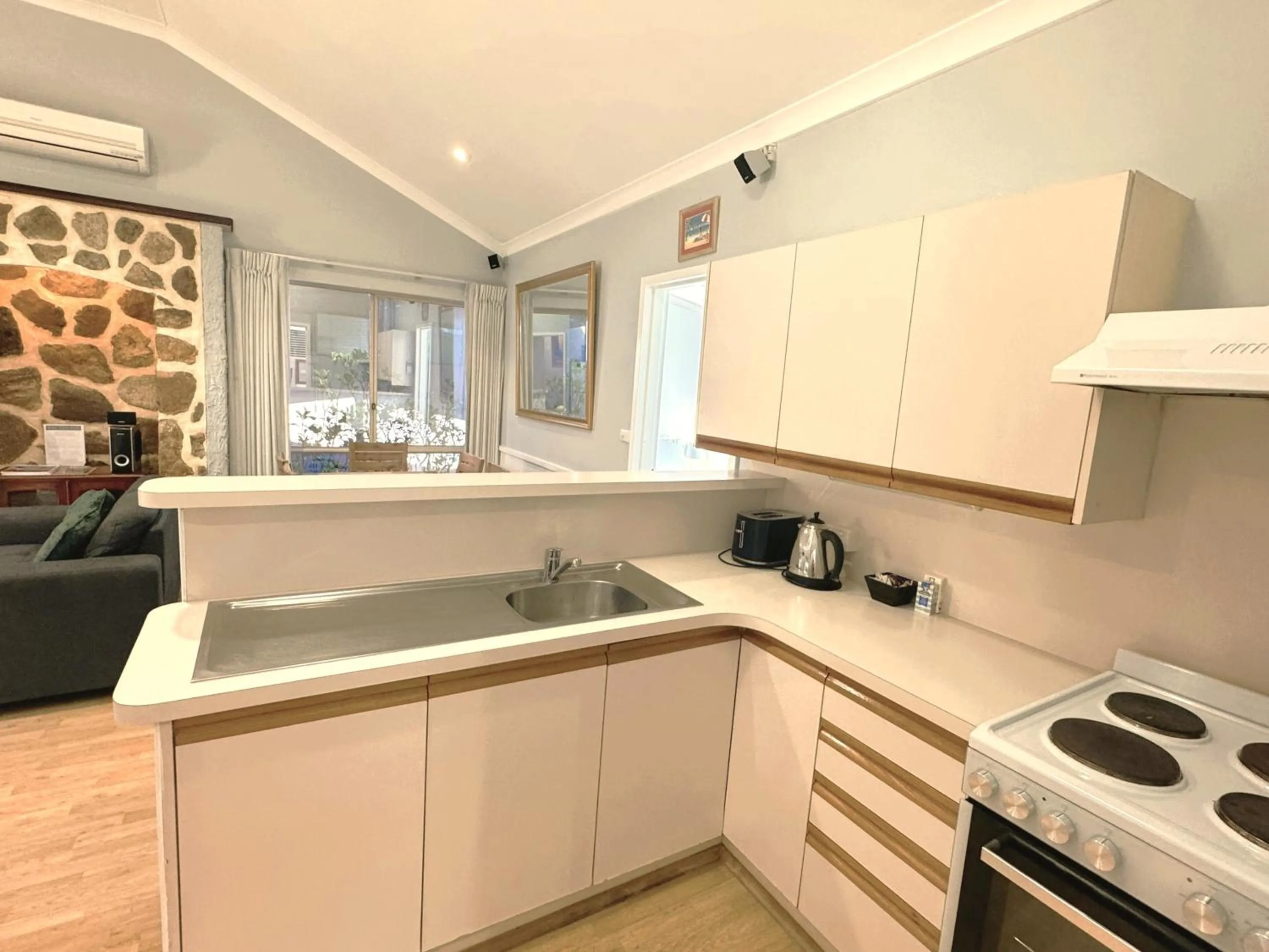 Bay Village Dunsborough