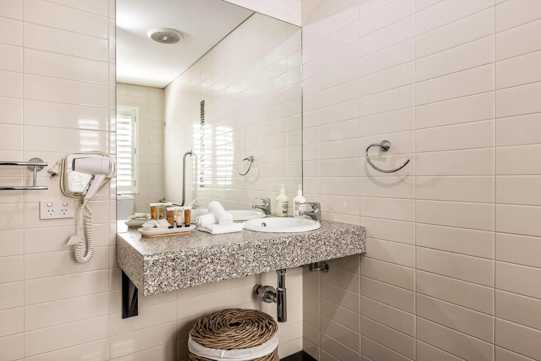 Bay Village Dunsborough