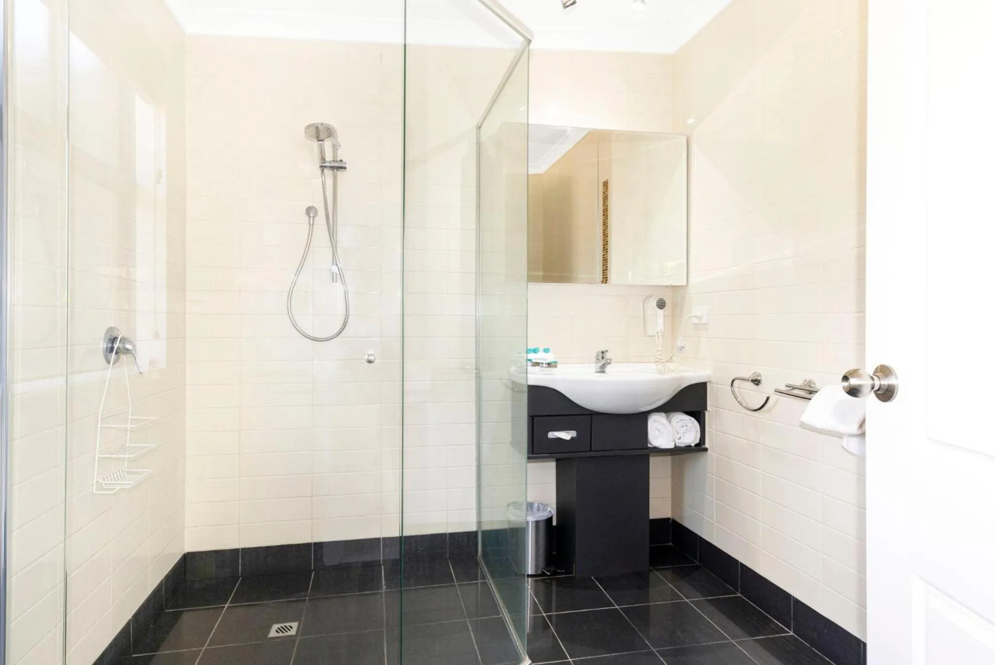 Bay Village Dunsborough