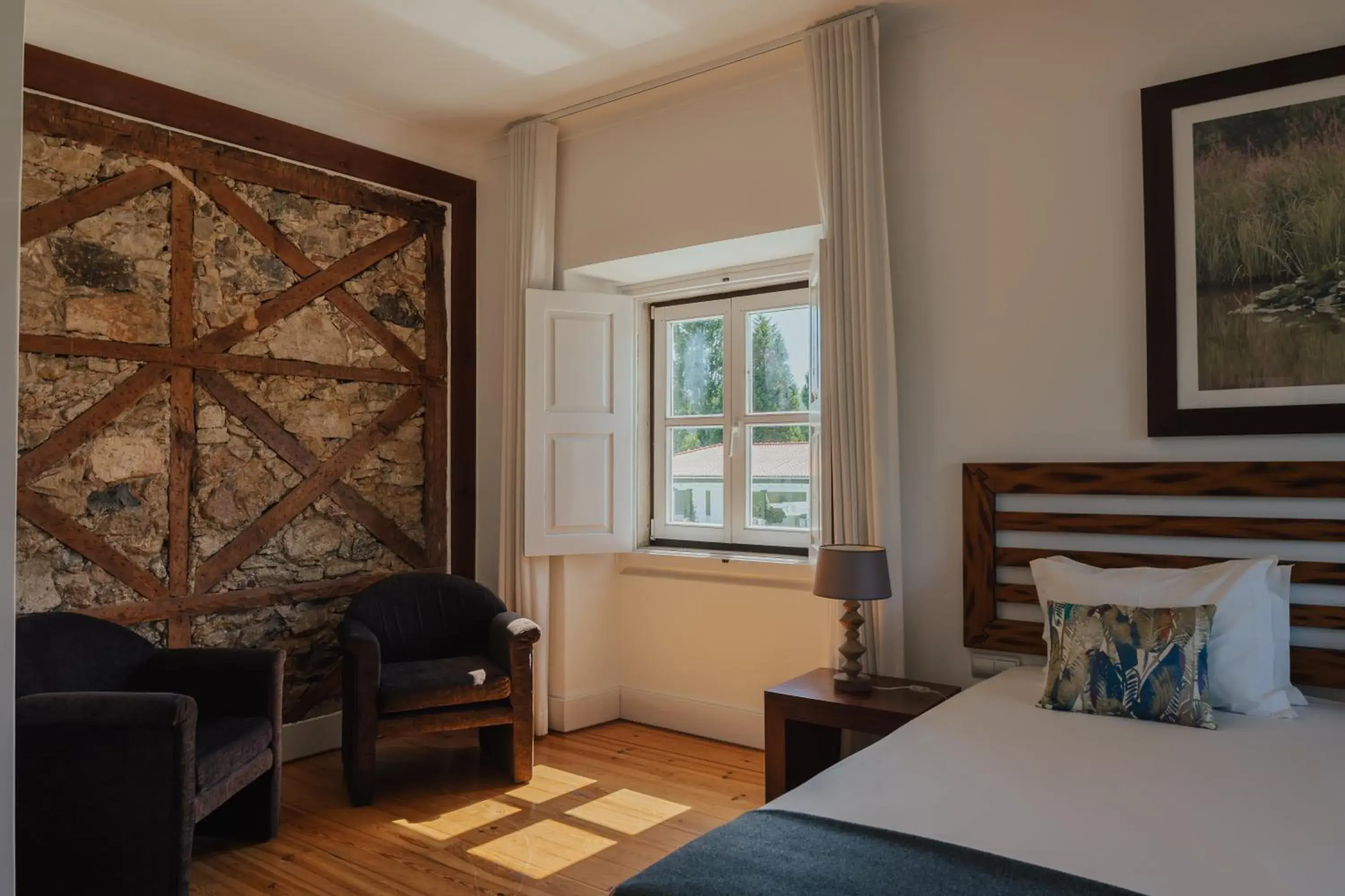 Superior Twin Room in Quinta do Pinheiro Hotel E Eventos by Grupo Quinta dos Lagos Superior Twin Room in Quinta do Pinheiro Hotel E Eventos by Grupo Quinta dos Lagos