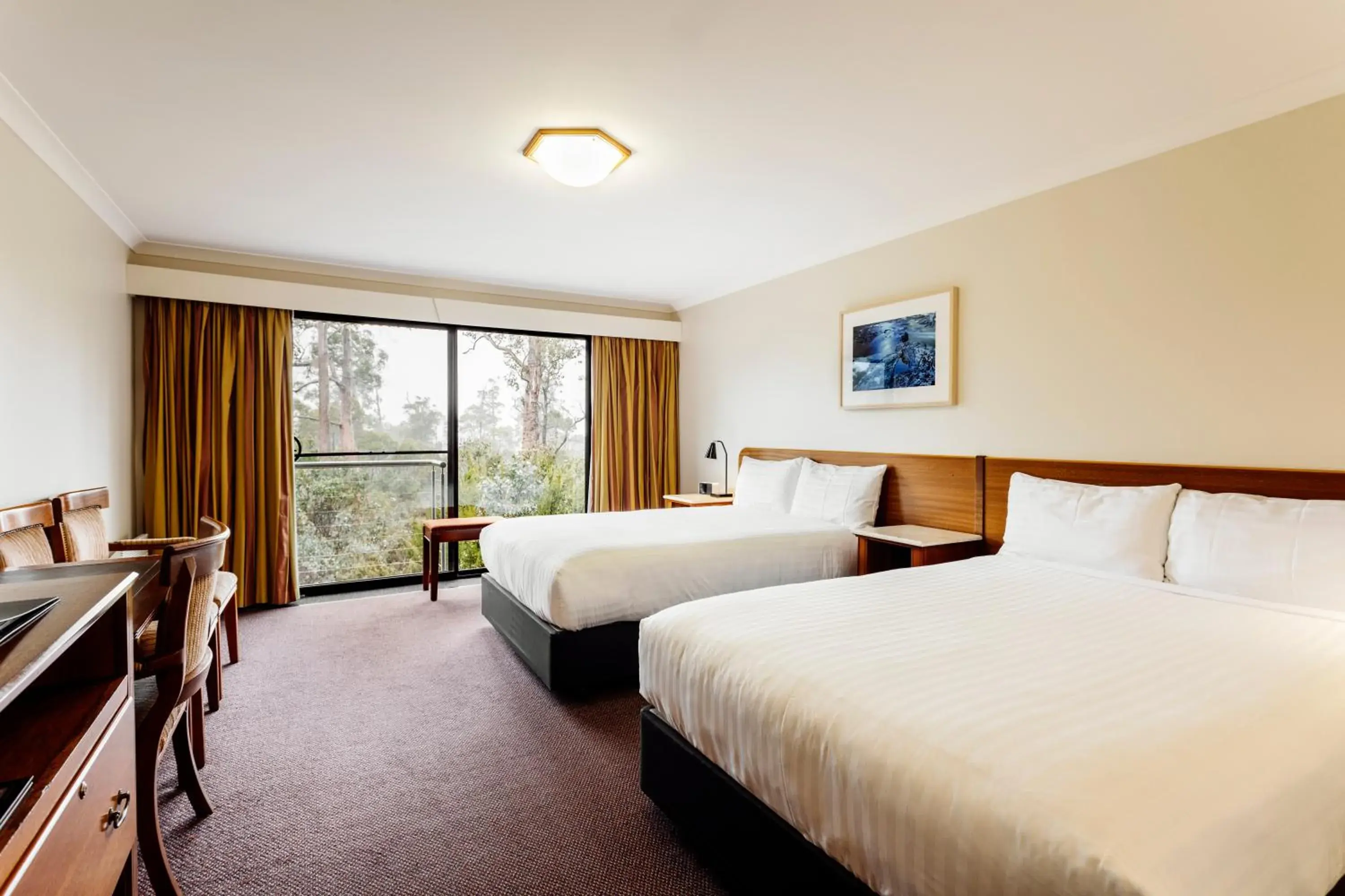 Deluxe Double or Twin Room with Spa in Cradle Mountain Hotel Deluxe Double or Twin Room with Spa in Cradle Mountain Hotel