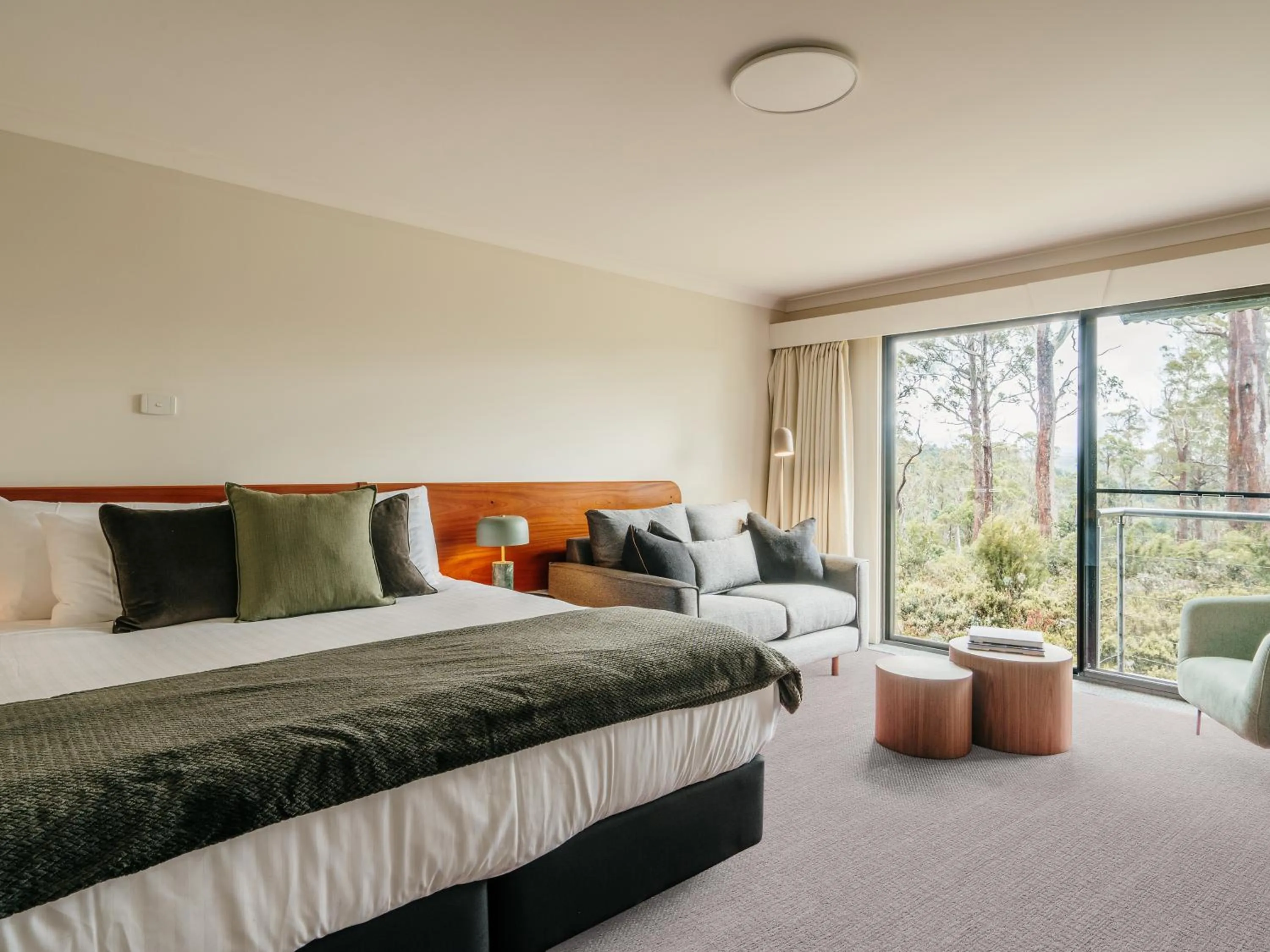Bed in Cradle Mountain Hotel