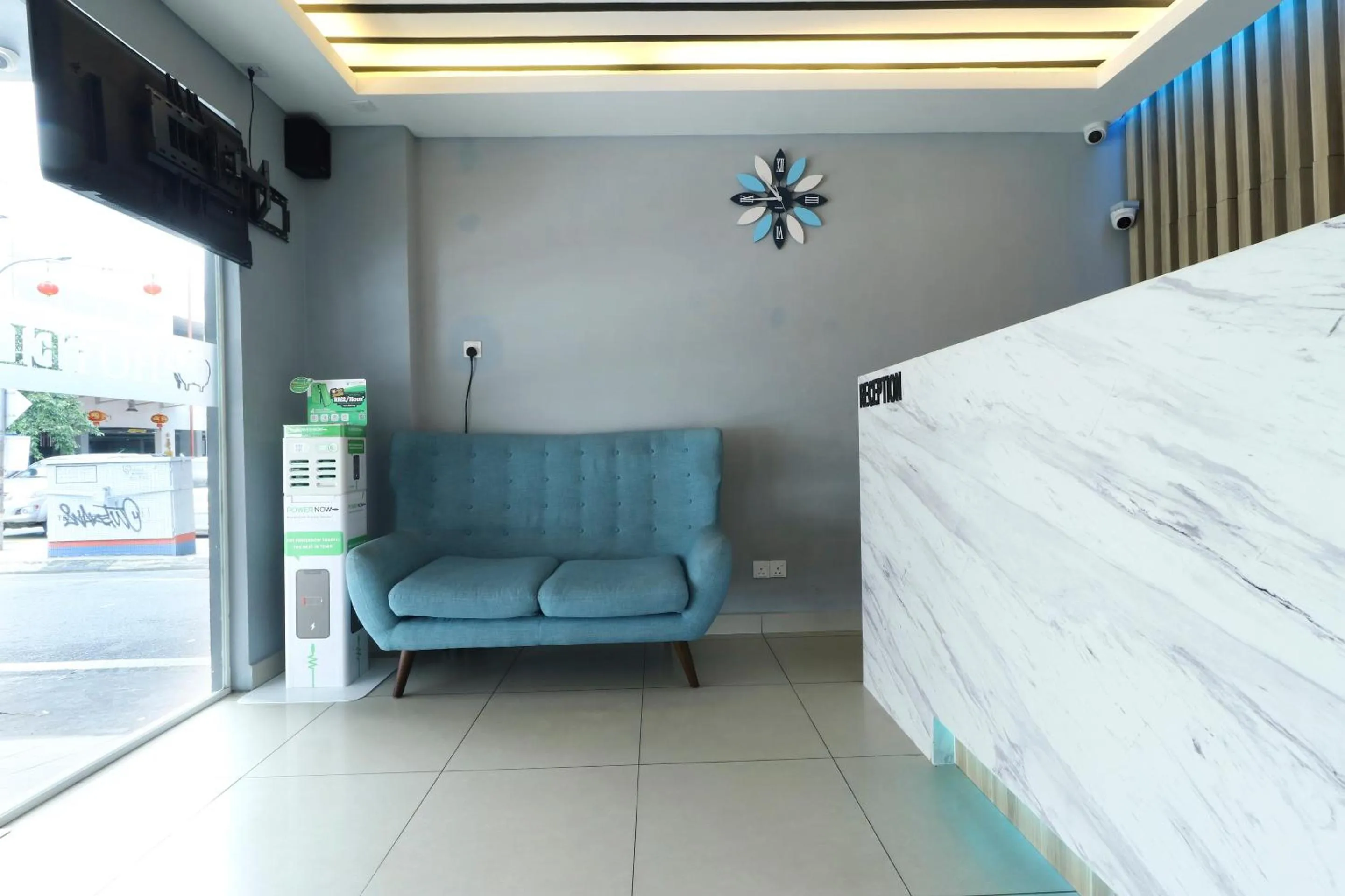 Seating area in Suite Dreamz Hotel