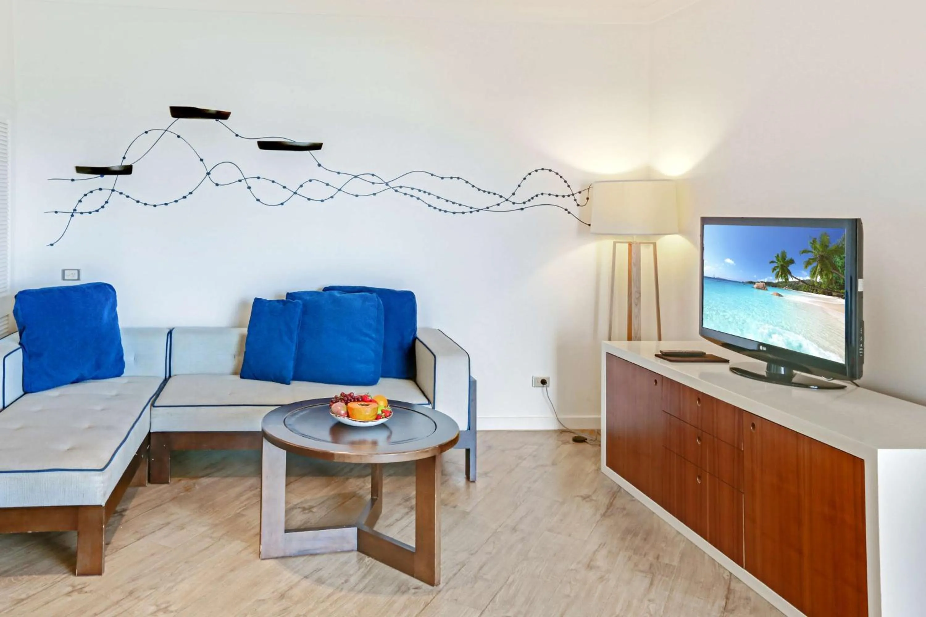 Facade/entrance in Shangri-La The Marina, Cairns