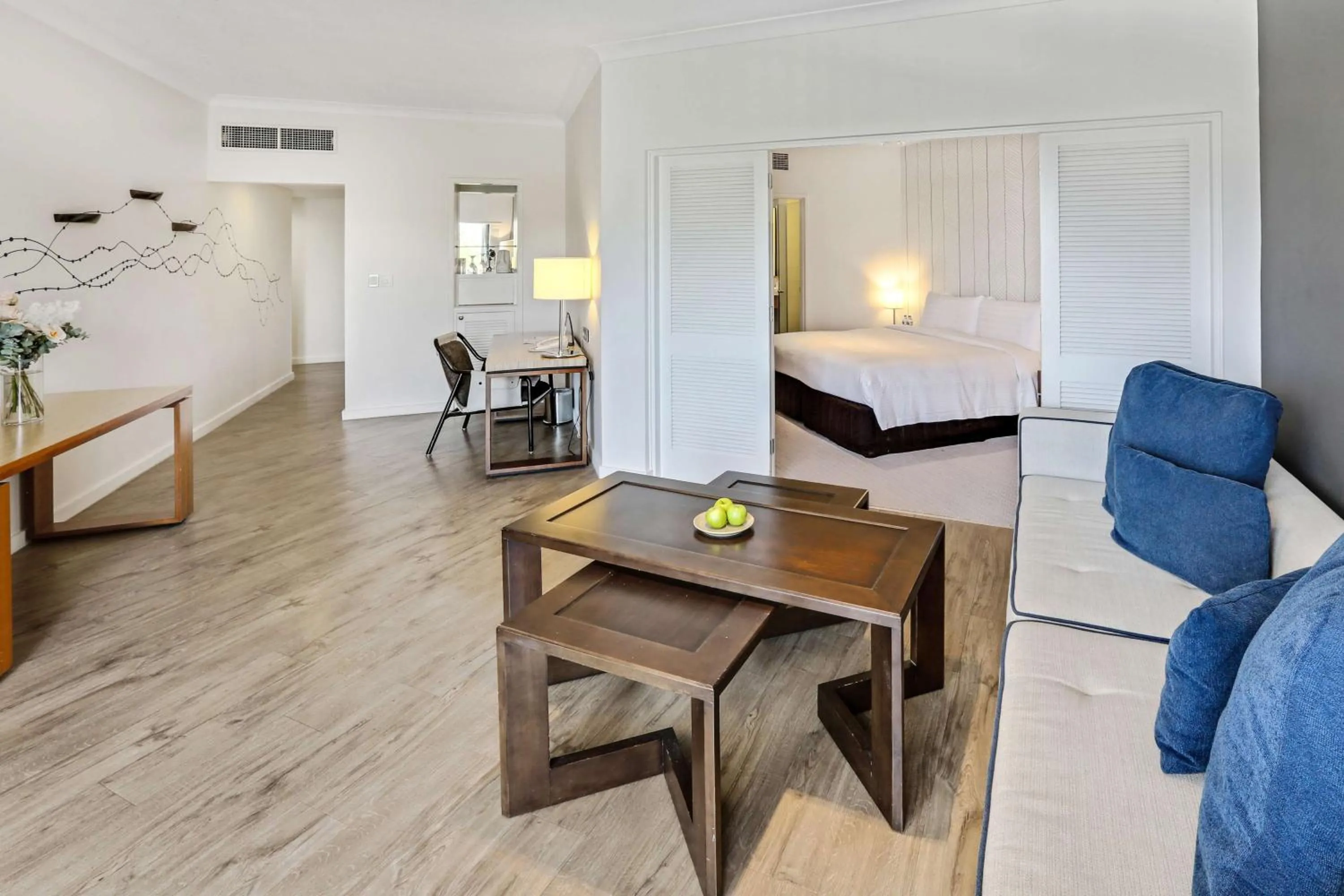 Bedroom in Shangri-La The Marina, Cairns