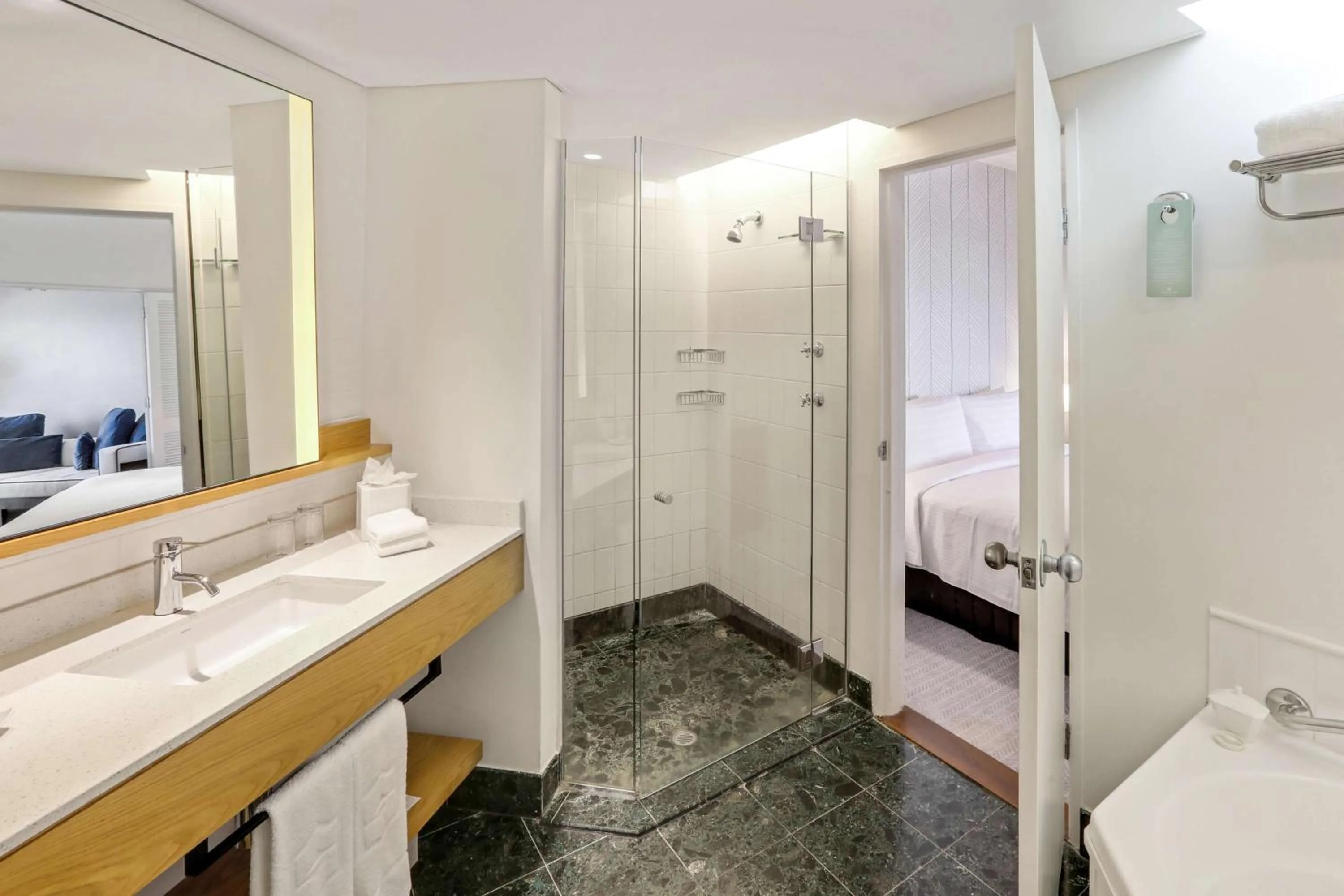 Bathroom in Shangri-La The Marina, Cairns