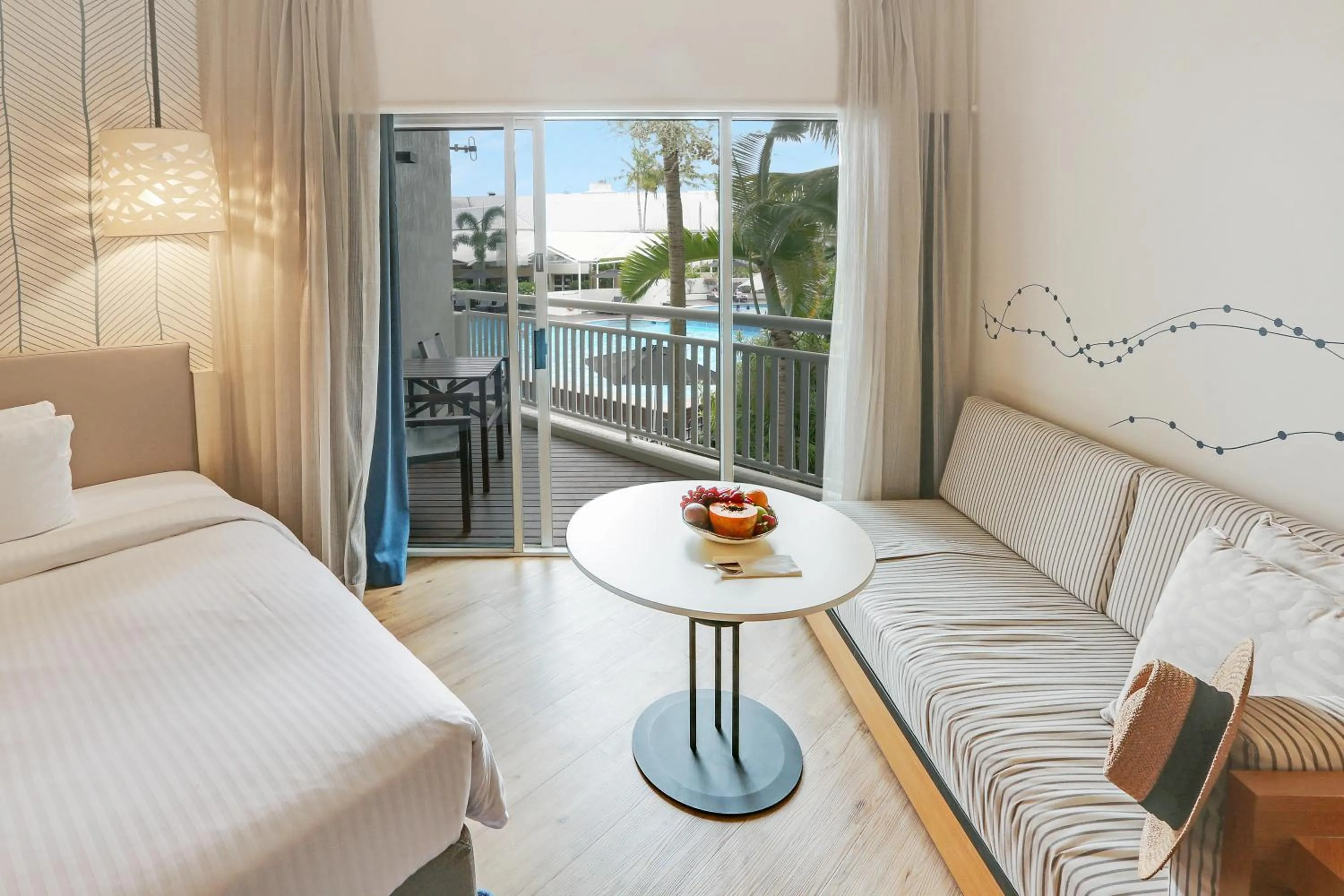 View (from property/room), Bed in Shangri-La The Marina, Cairns