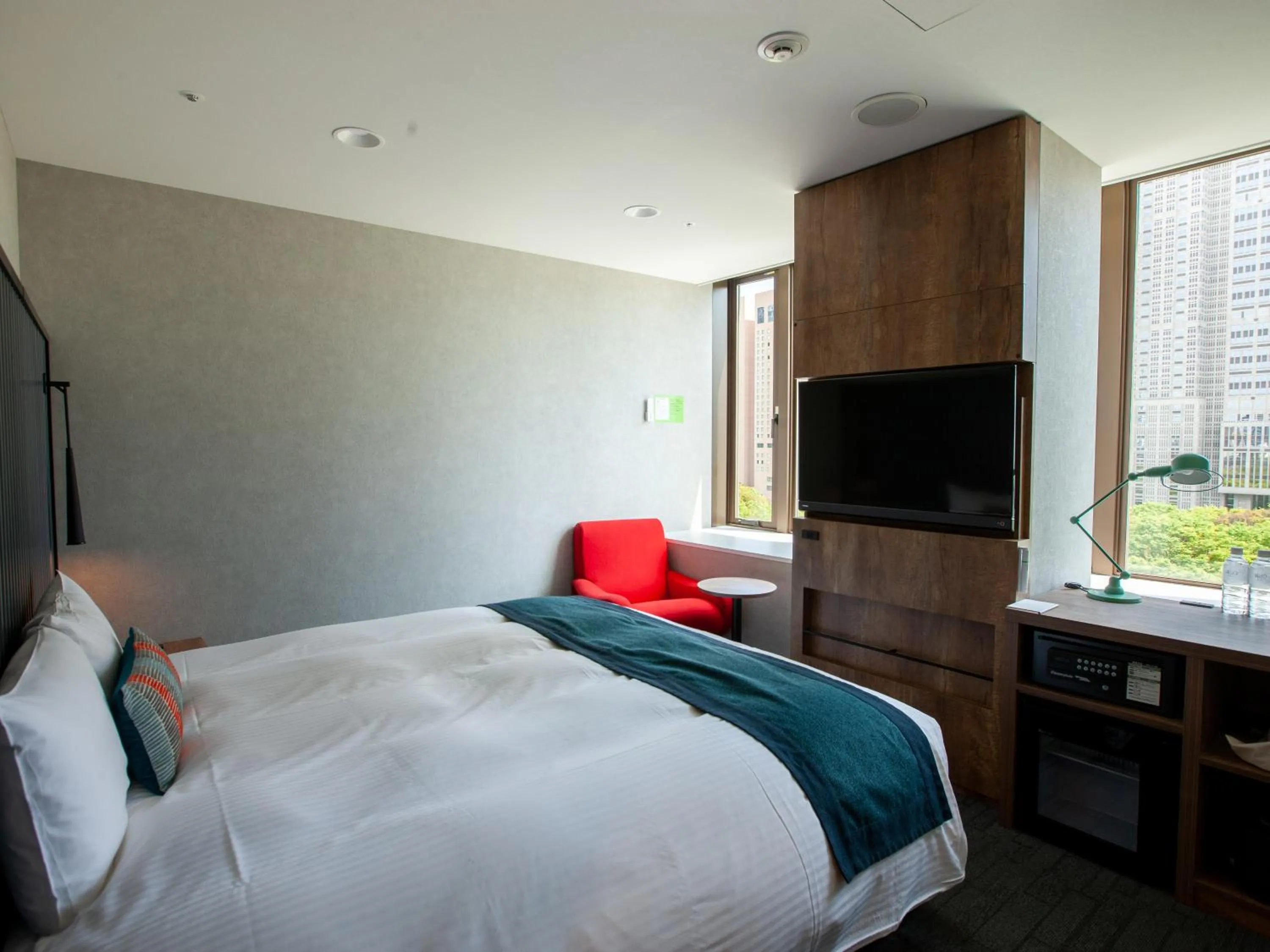 Photo of the whole room, Bed in THE KNOT TOKYO Shinjuku