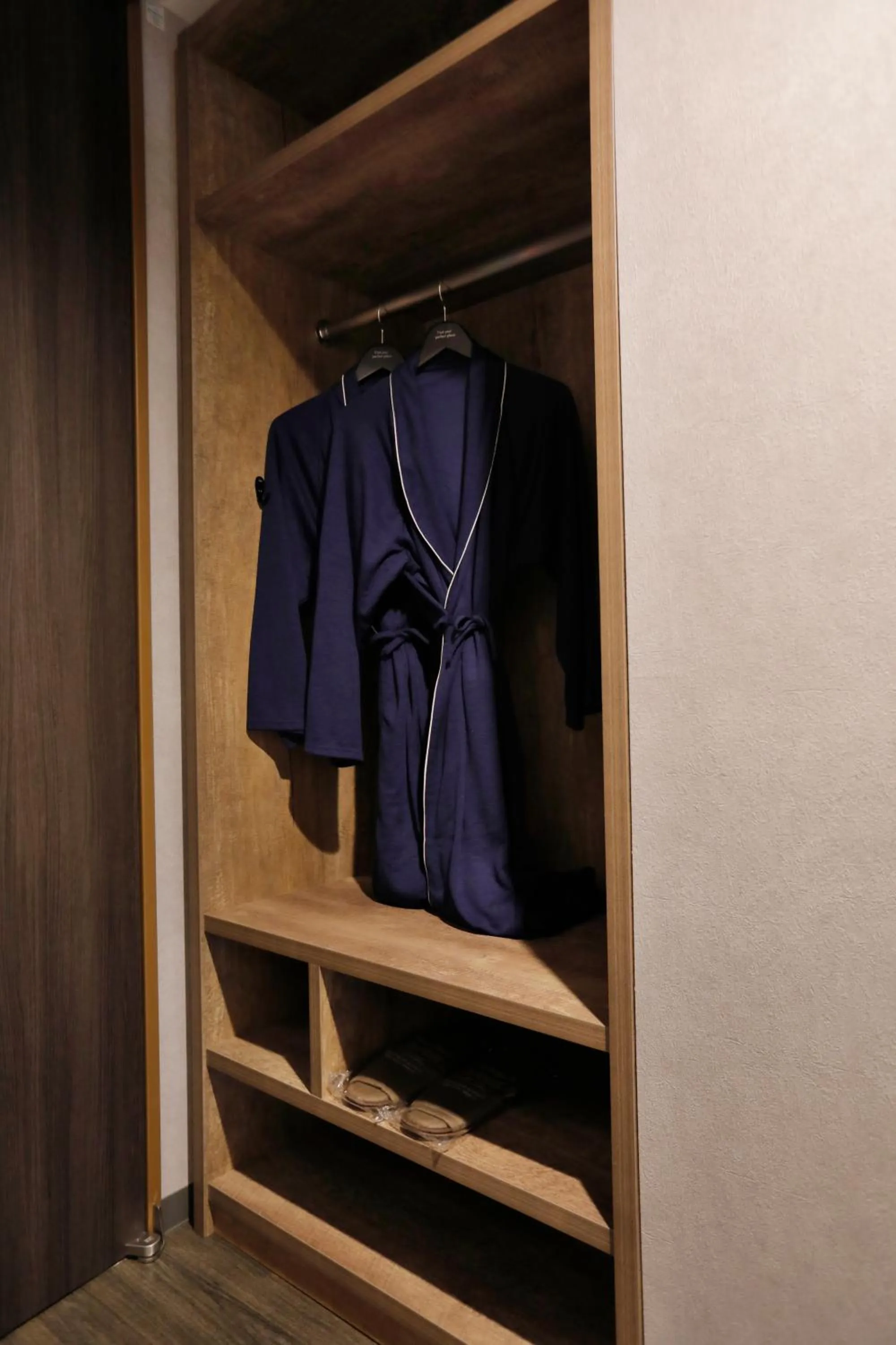 THE KNOT TOKYO Shinjuku