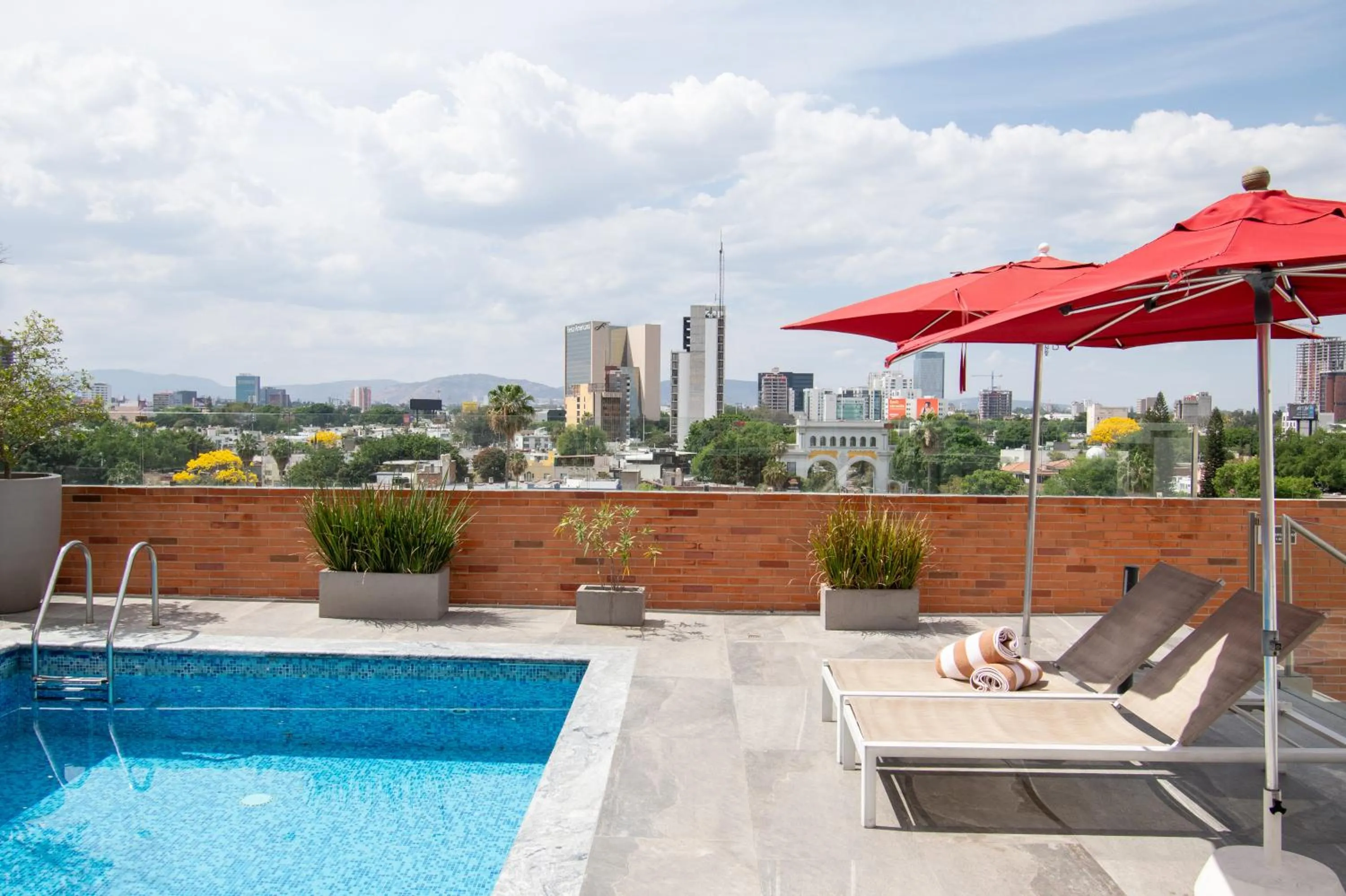 Swimming pool in Hotel Velvet Plaza