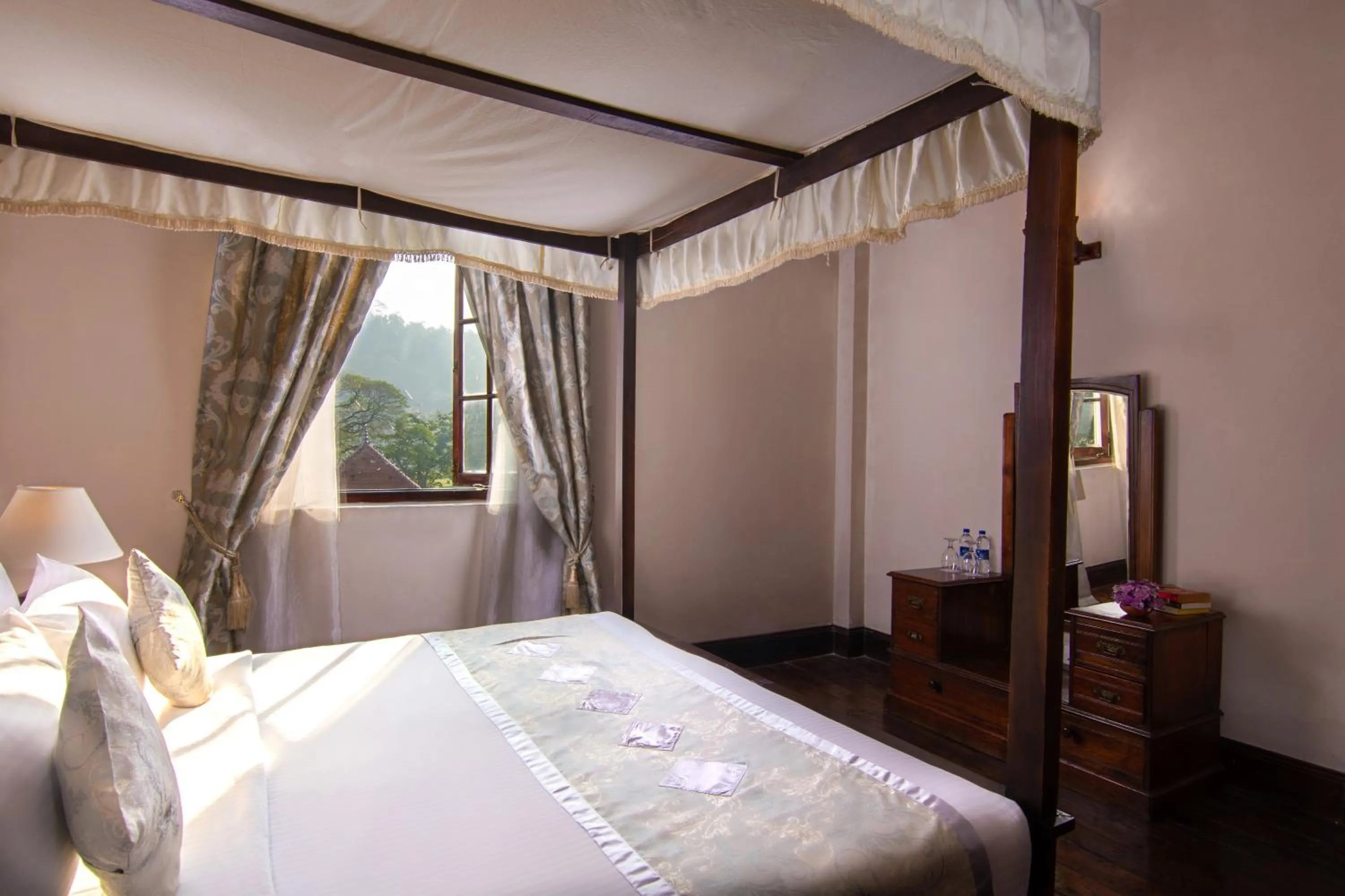 Executive Suite in Queen's Hotel Kandy - 160 Years of Heritage & Luxury