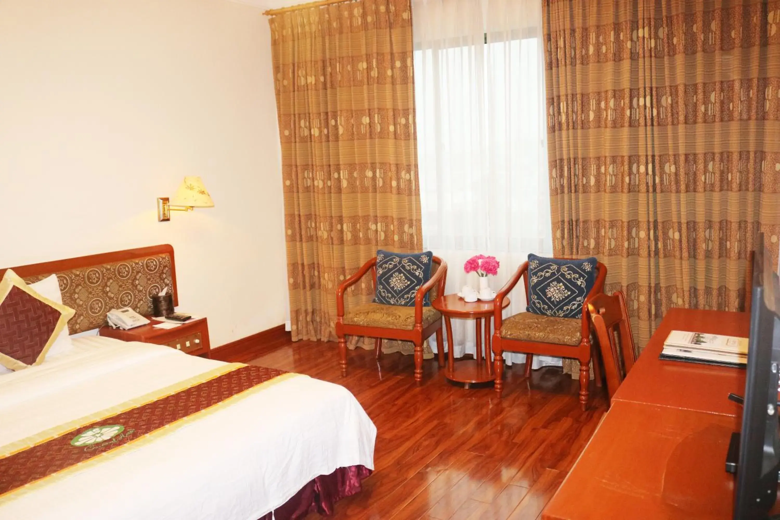 Deluxe Double or Twin Room - single occupancy in Central Hotel Deluxe Double or Twin Room - single occupancy in Central Hotel
