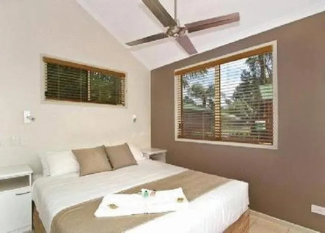 Bedroom, Bed in Lorikeet Holiday Park