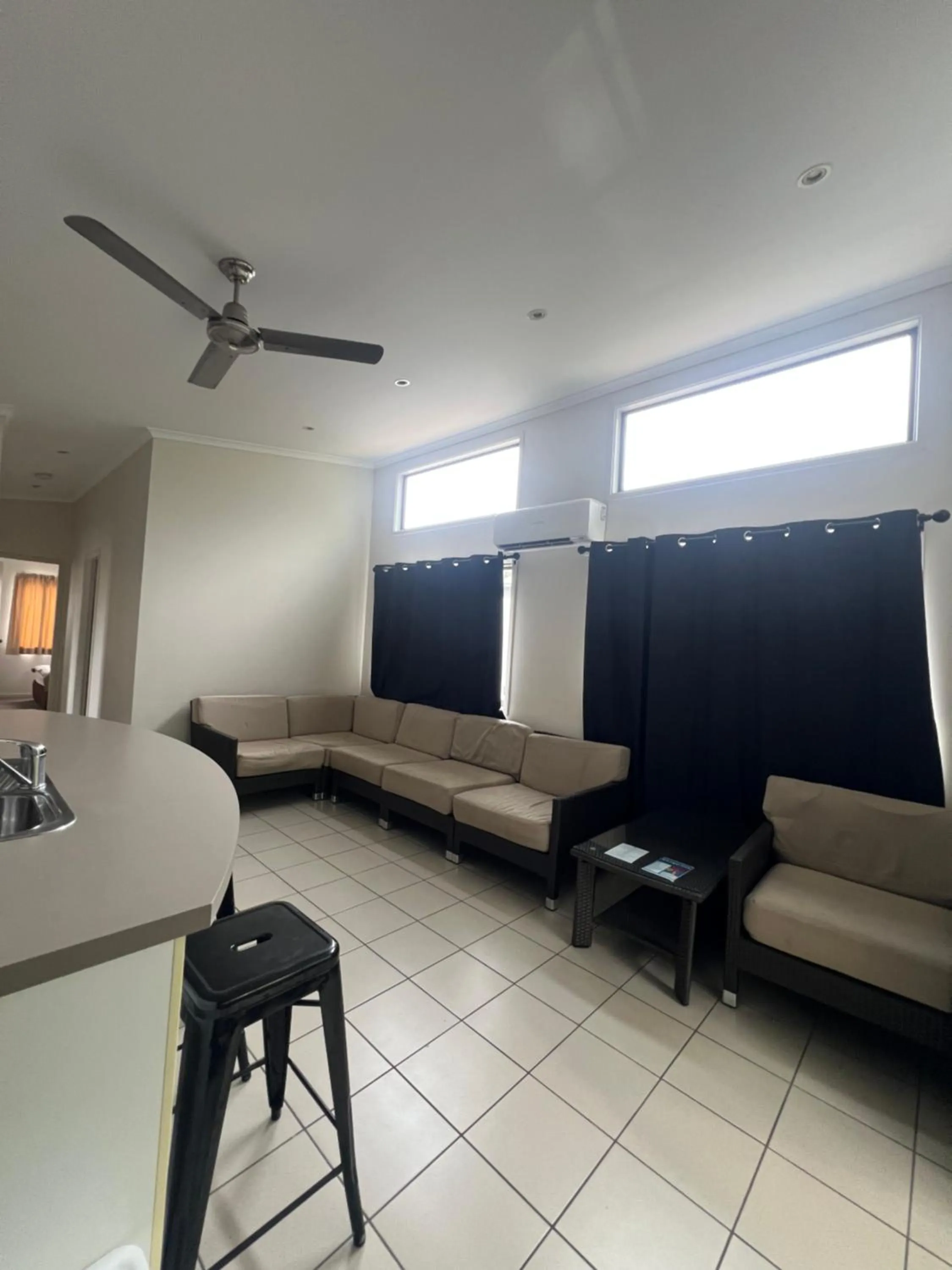 Living room in Lorikeet Holiday Park