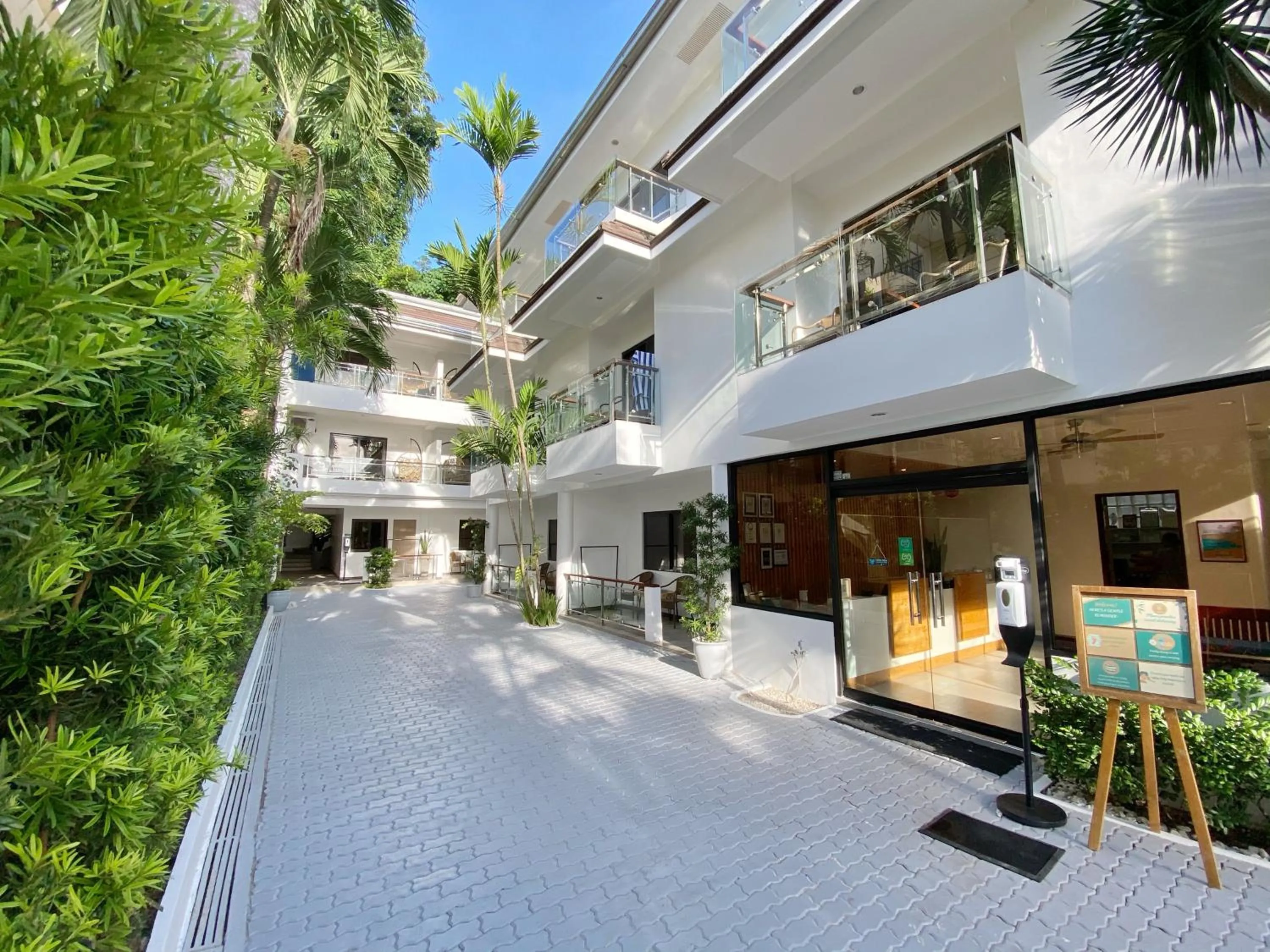 Property building in Jony's Beach Resort