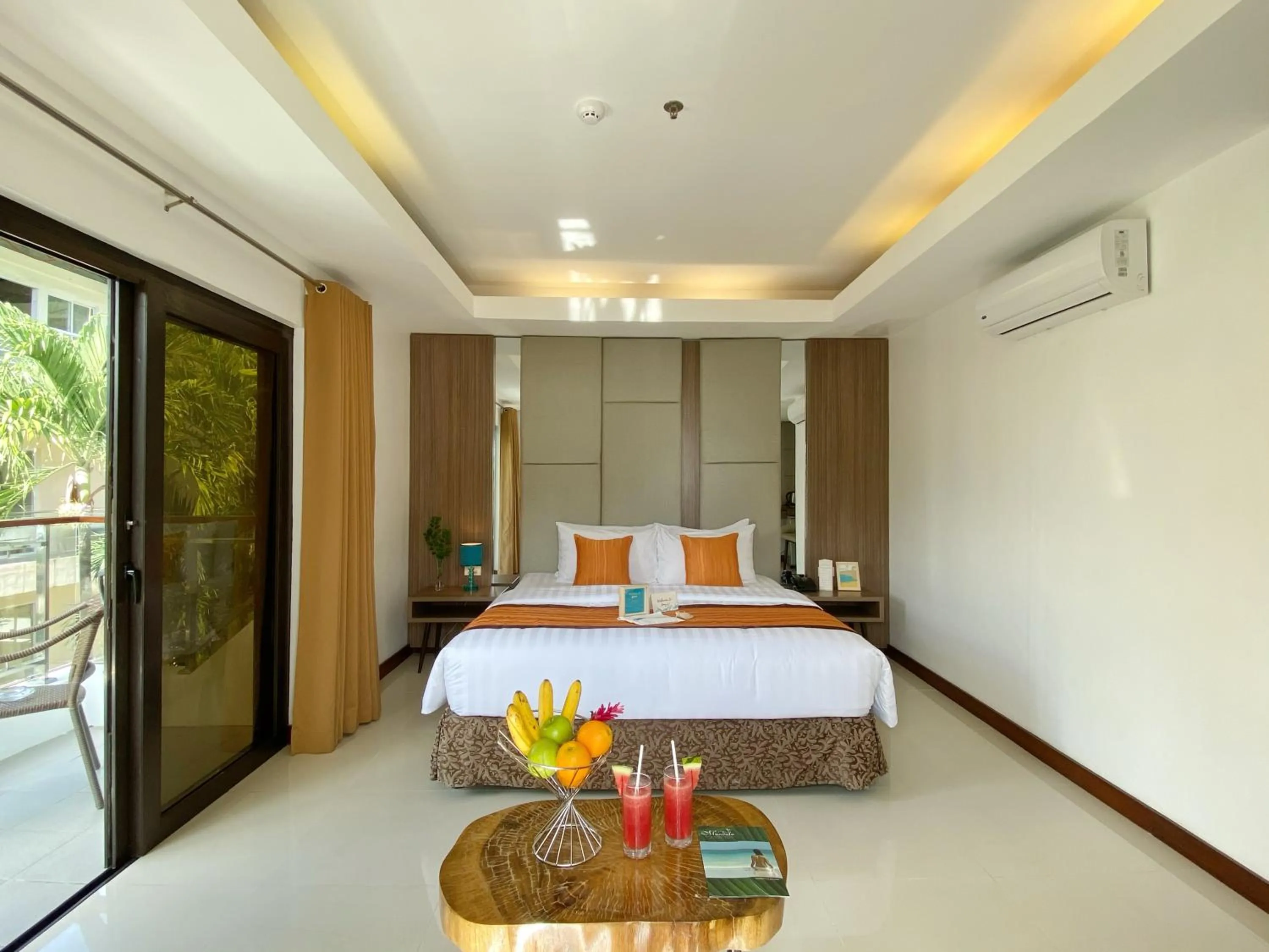 Guests, Bed in Jony's Beach Resort