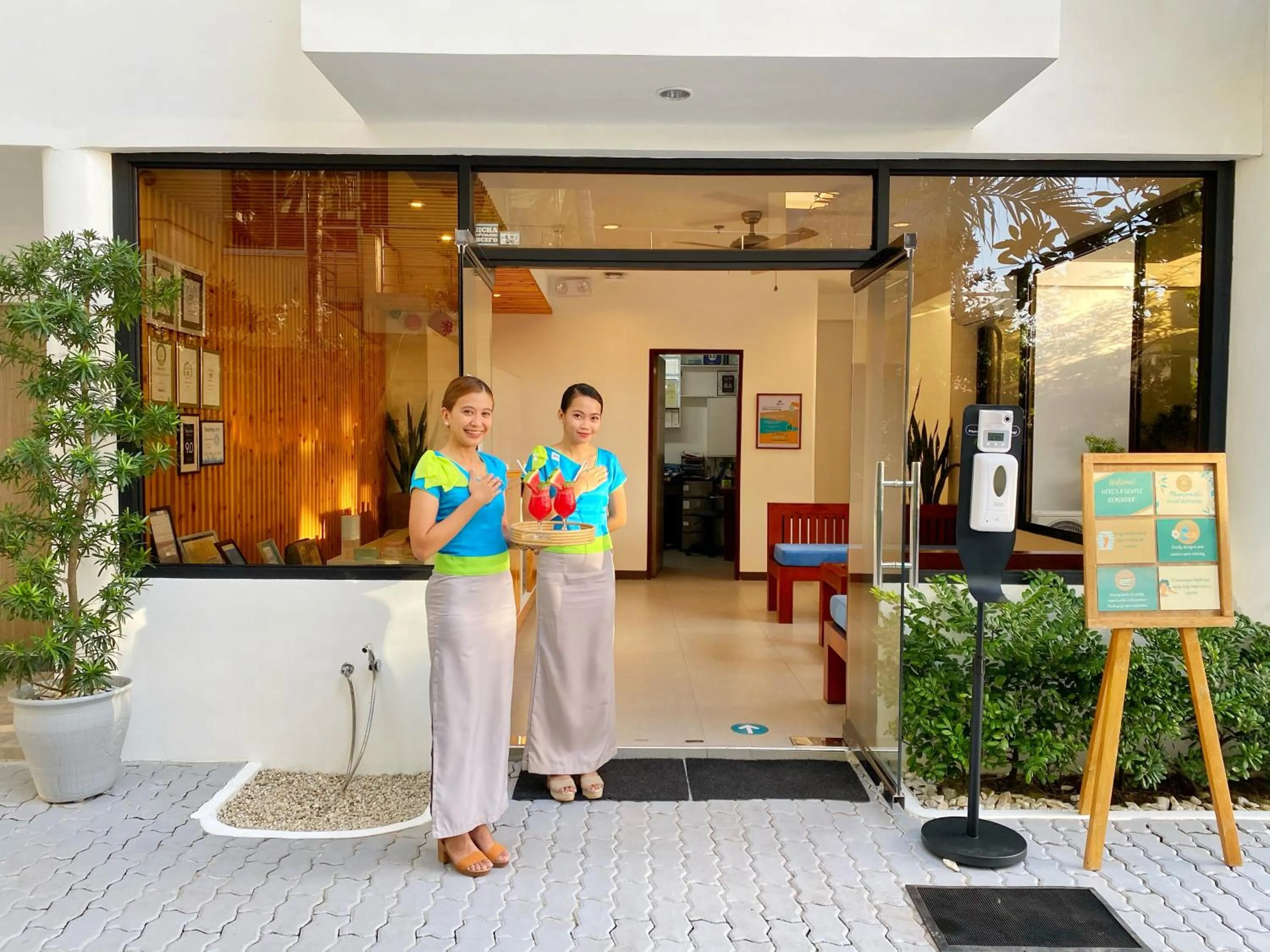 Staff in Jony's Beach Resort