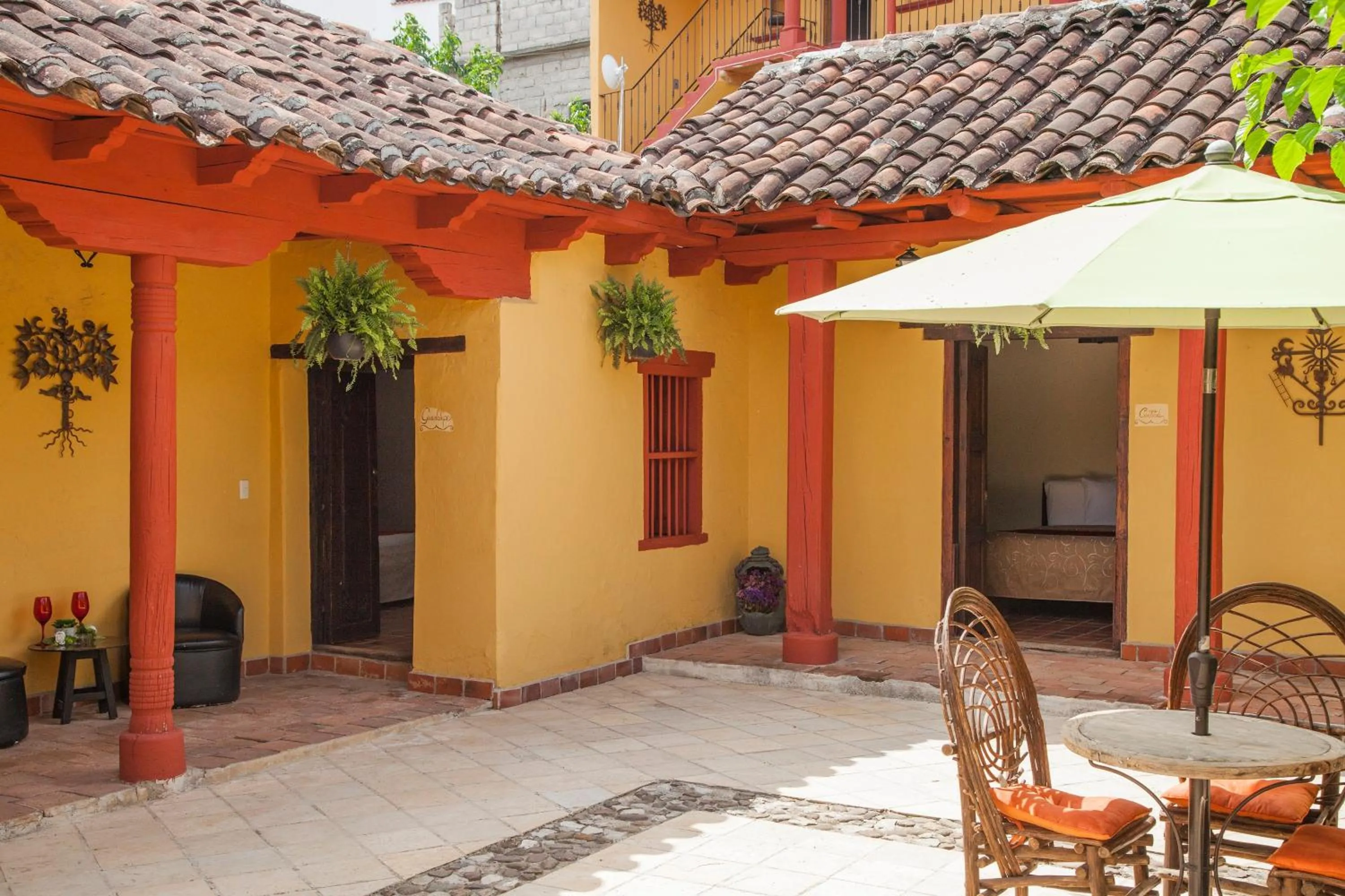 Garden in Hotel Adobe y Teja