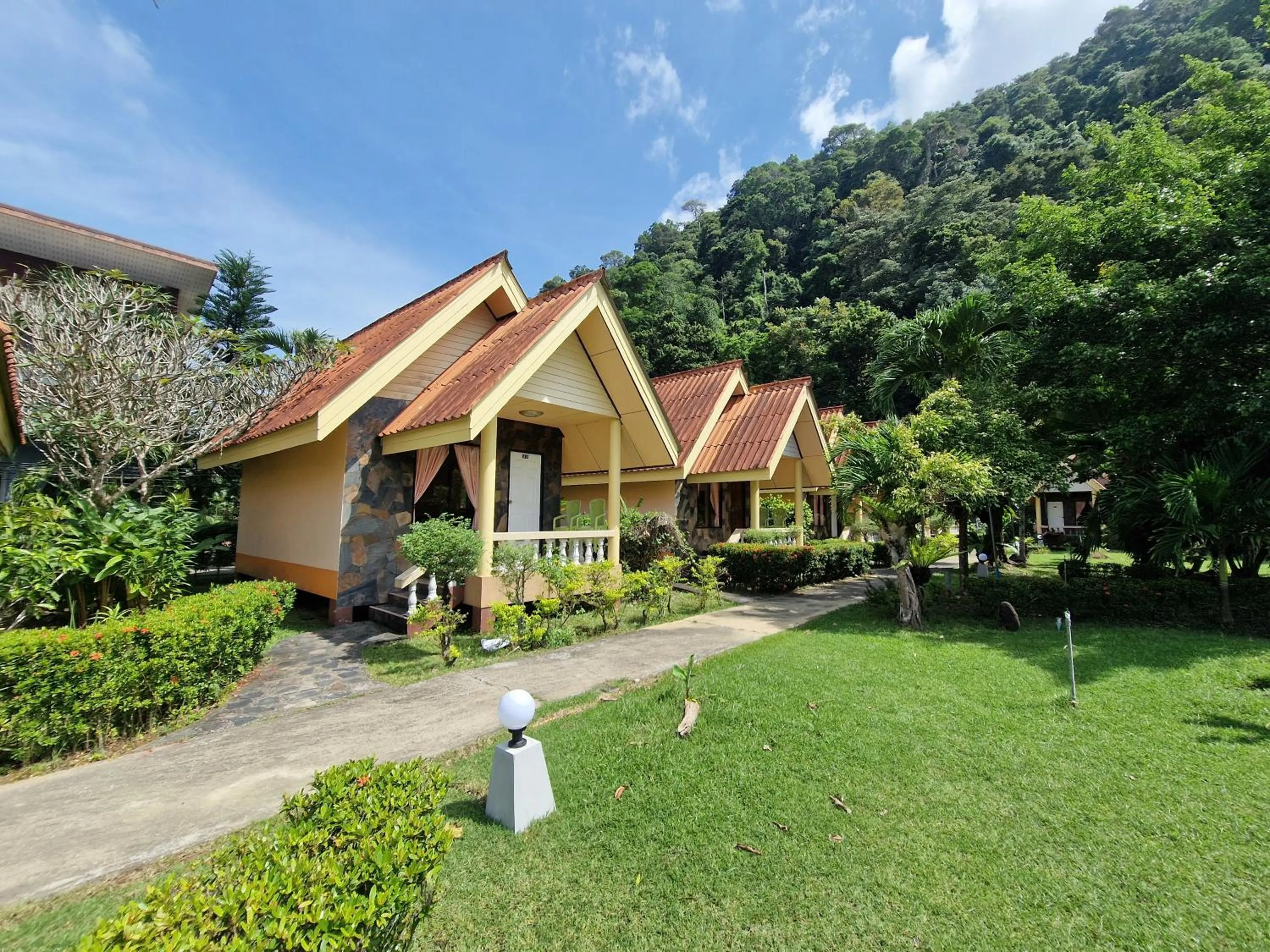 Rim Khao Resort